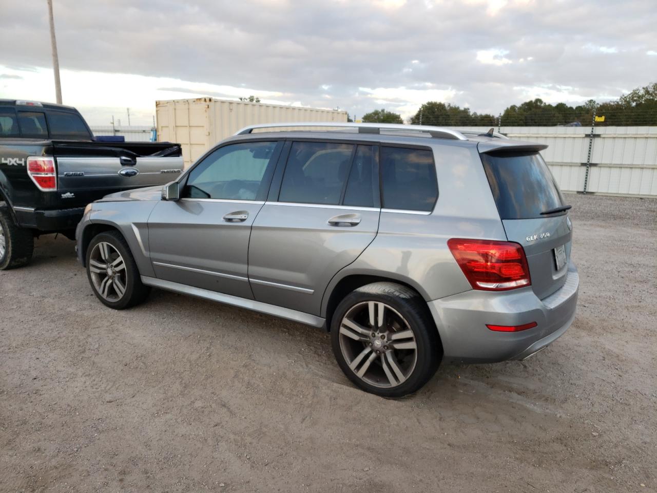 VIN WDCGG5HB4DG002662 2013 MERCEDES-BENZ GLK-CLASS no.2