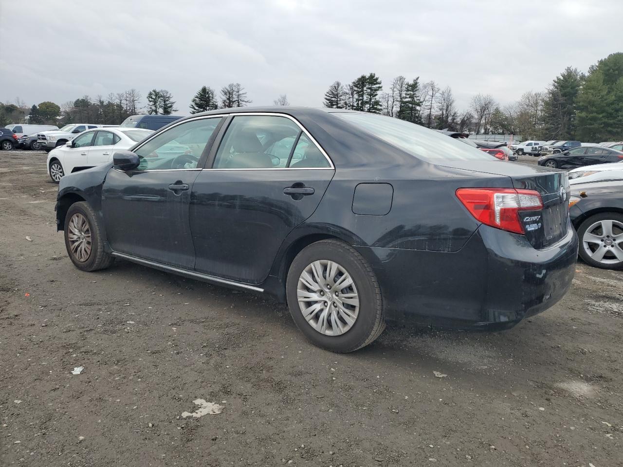 2014 Toyota Camry - Image 2