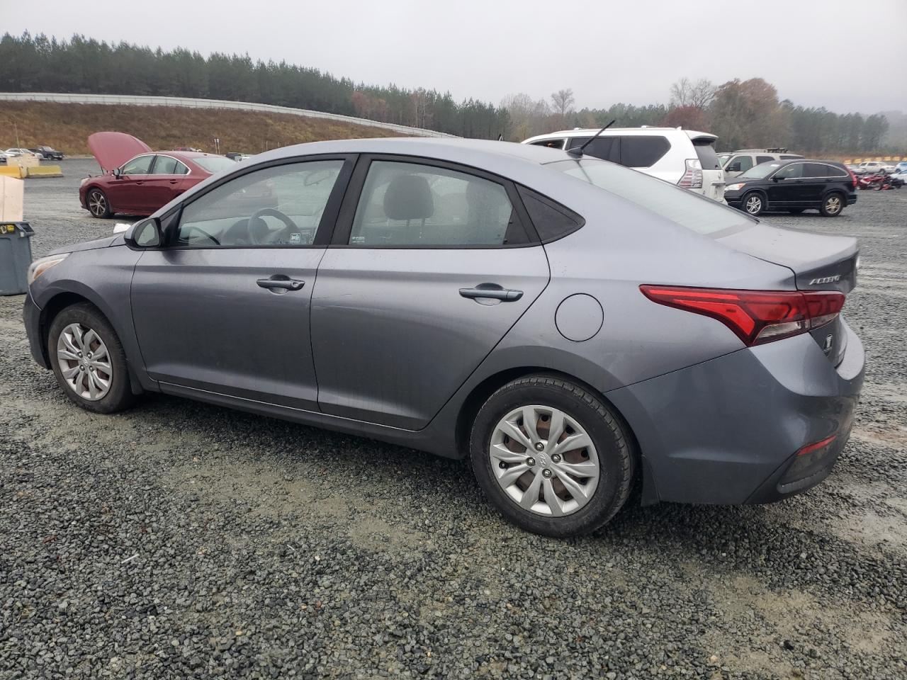 VIN 3KPC24A30JE033449 2018 HYUNDAI ACCENT no.2