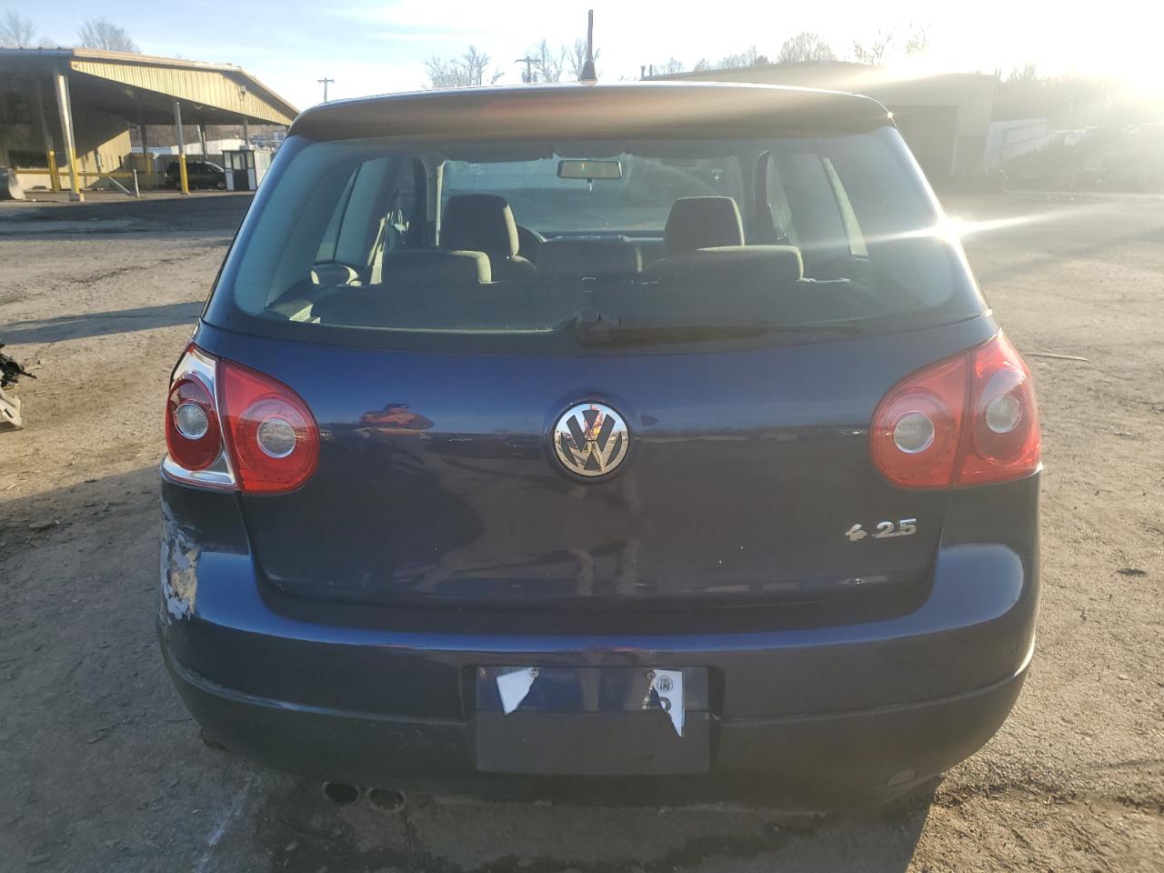 2008 Volkswagen Golf - Image 6