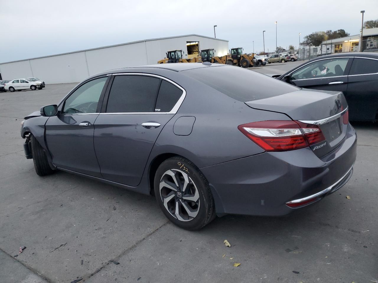 VIN 1HGCR2F7XHA232194 2017 HONDA ACCORD no.2