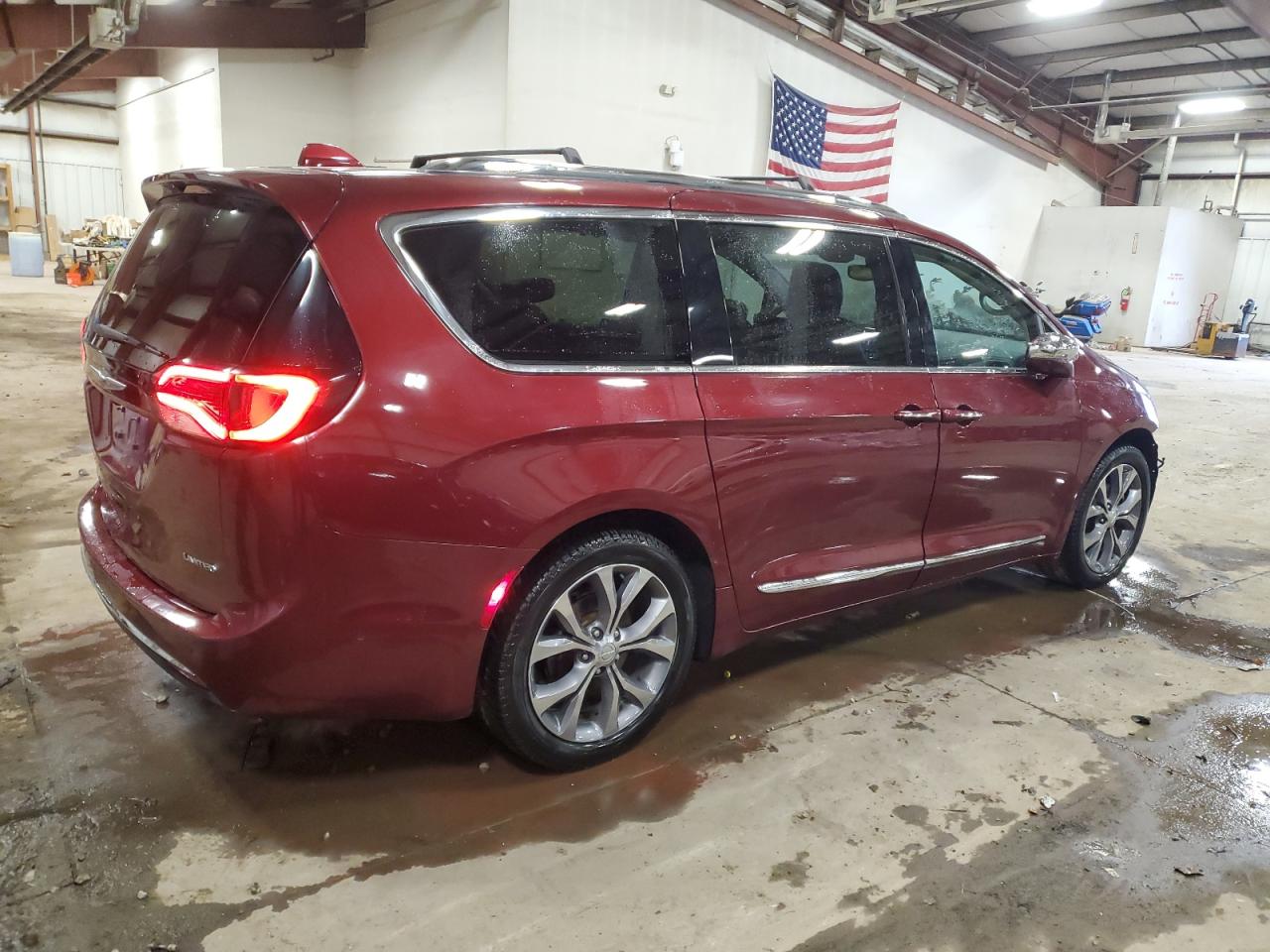 2019 Chrysler Pacifica - Image 3