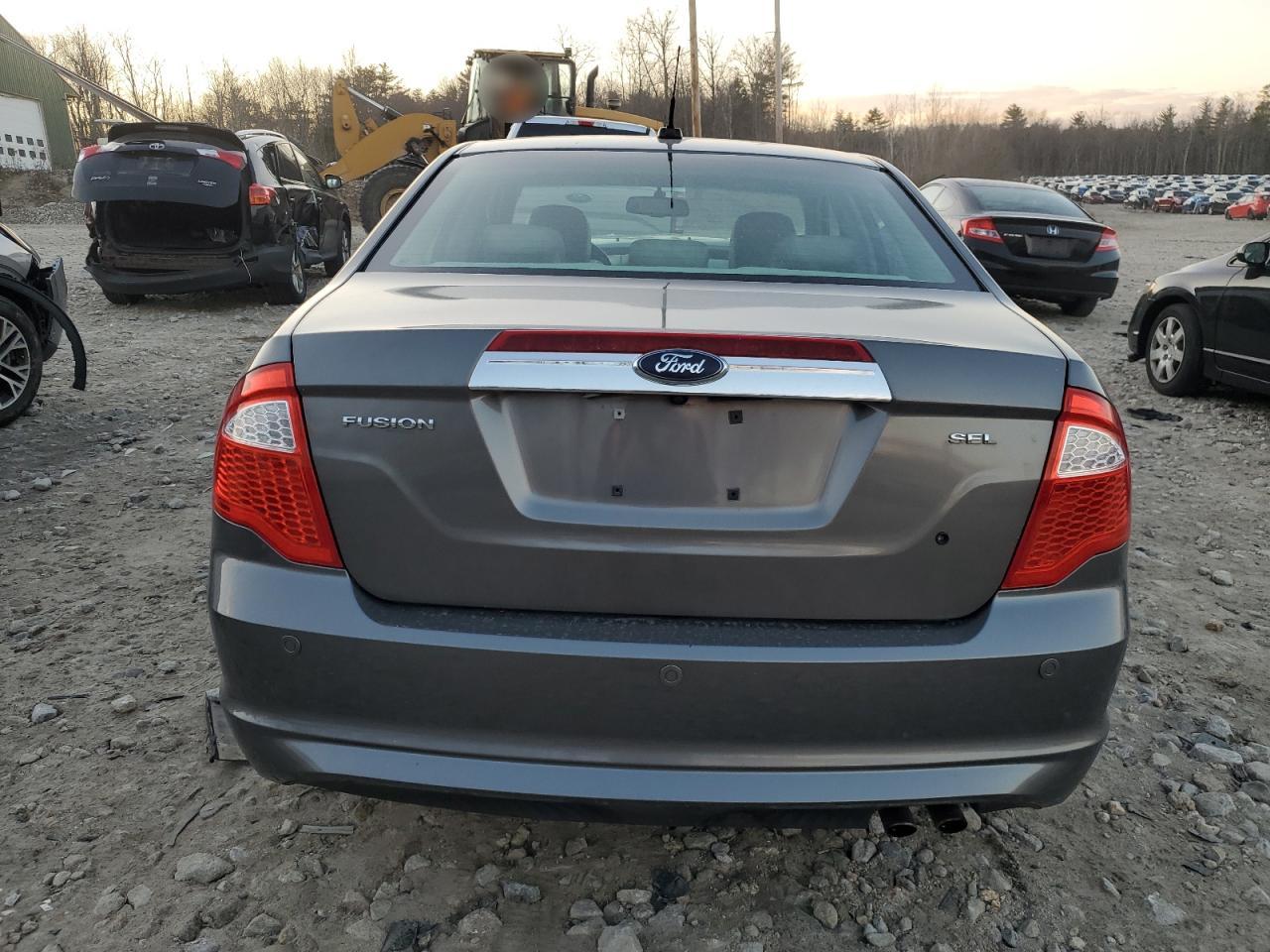 2010 Ford Fusion - Image 6
