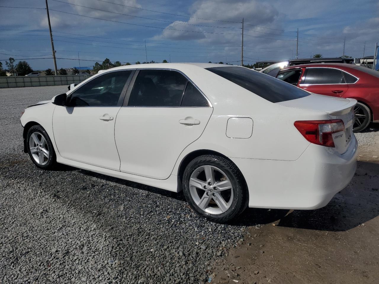 VIN 4T1BF1FKXDU295138 2013 TOYOTA CAMRY no.2