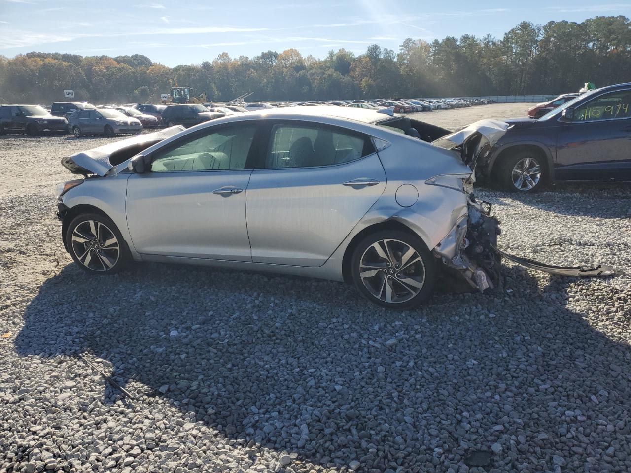 2015 Hyundai Elantra - Image 2