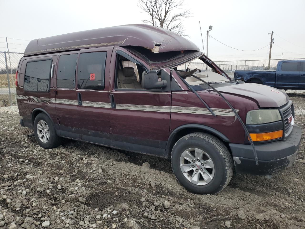 2003 GMC Savana - Image 4
