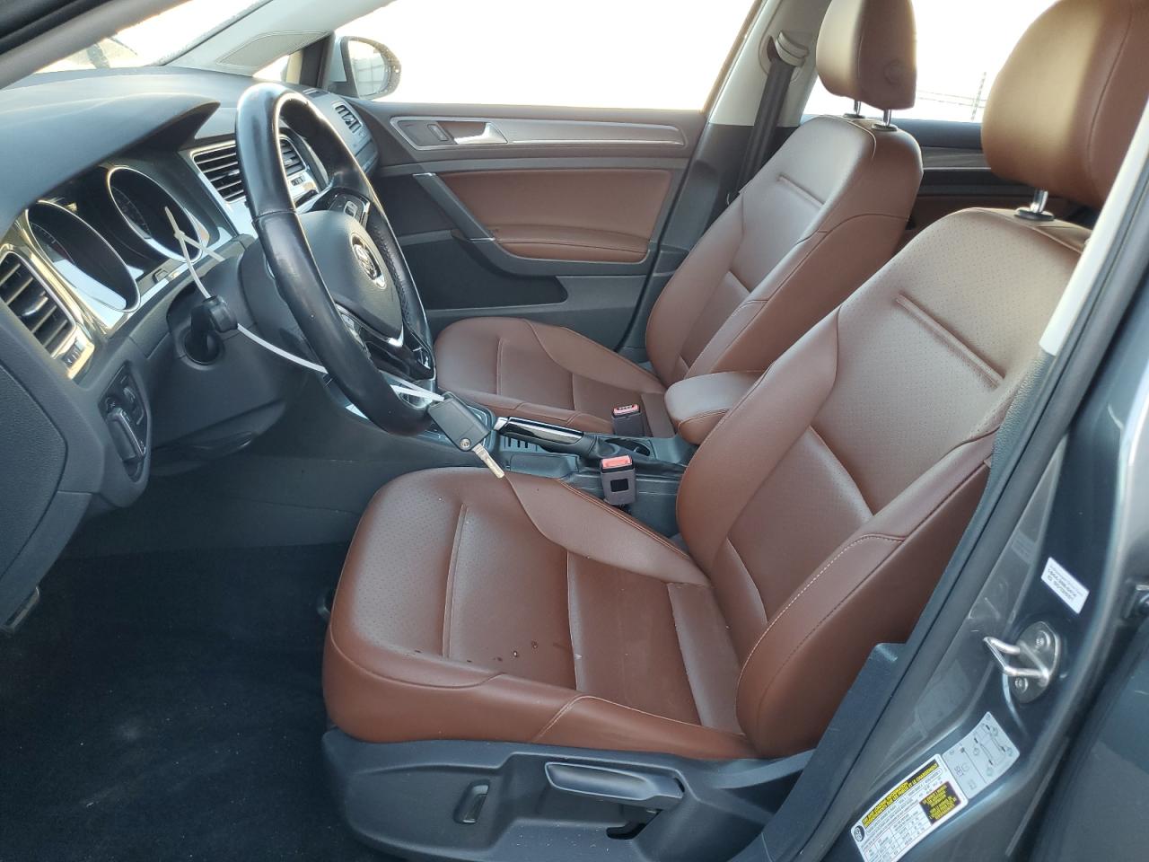 2017 Volkswagen Golf - Image 7