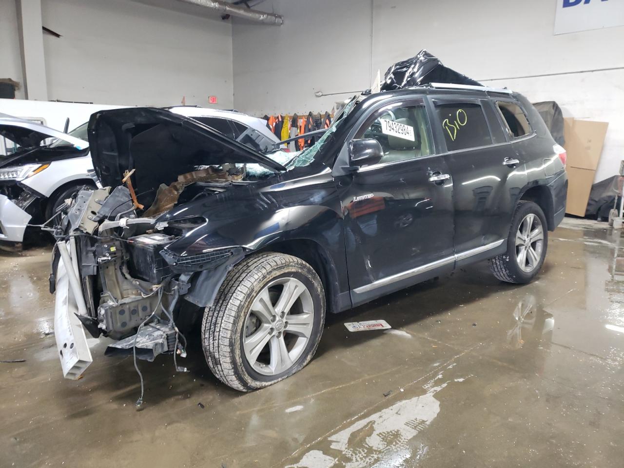 2012 Toyota Highlander - Image 1