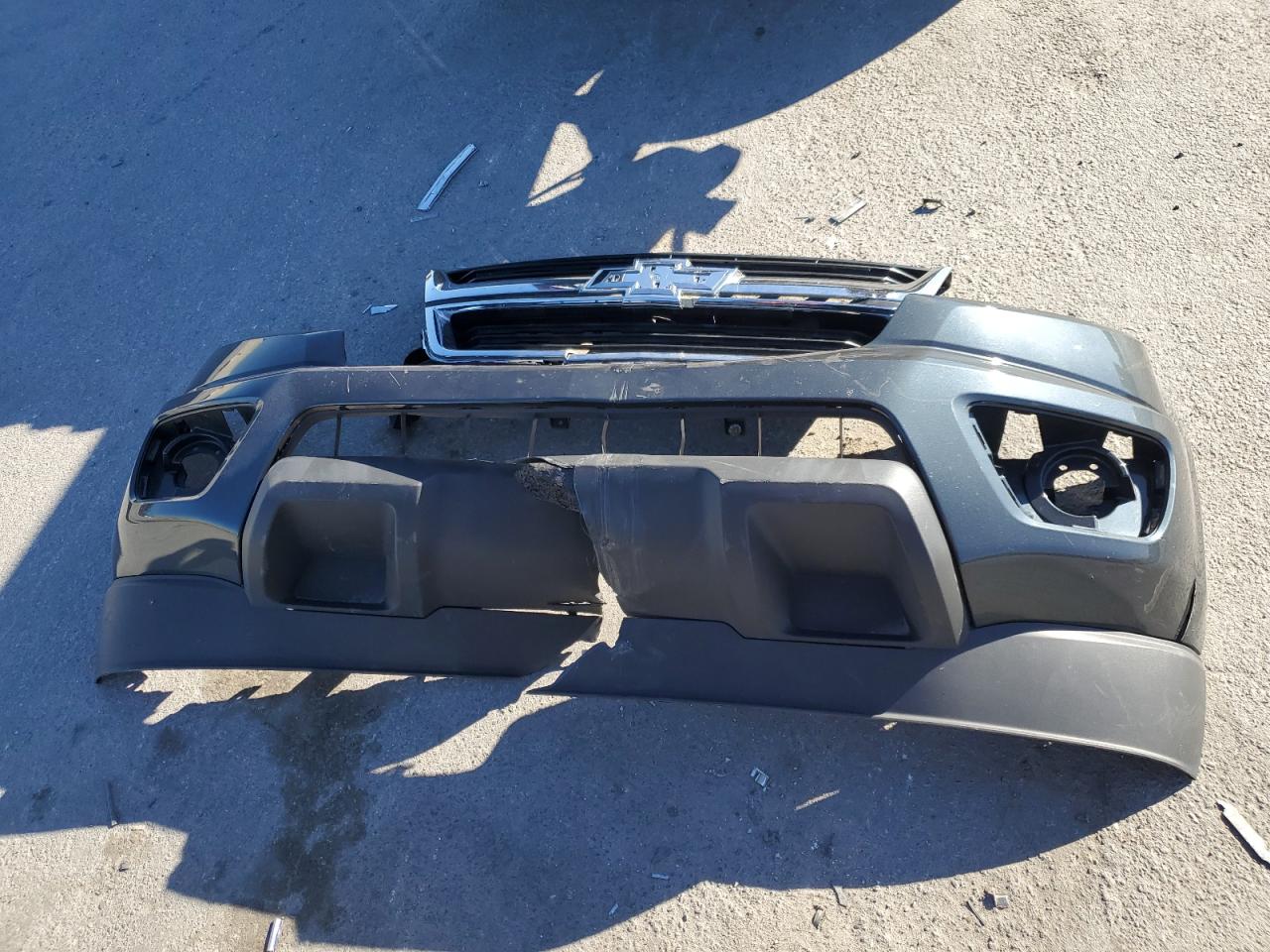 2018 Chevrolet Colorado - Image 12
