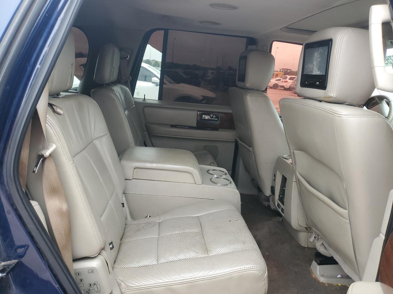 2011 Lincoln Navigator VIN: 5LMJJ2H58BEJ00715 Lot: 79759434