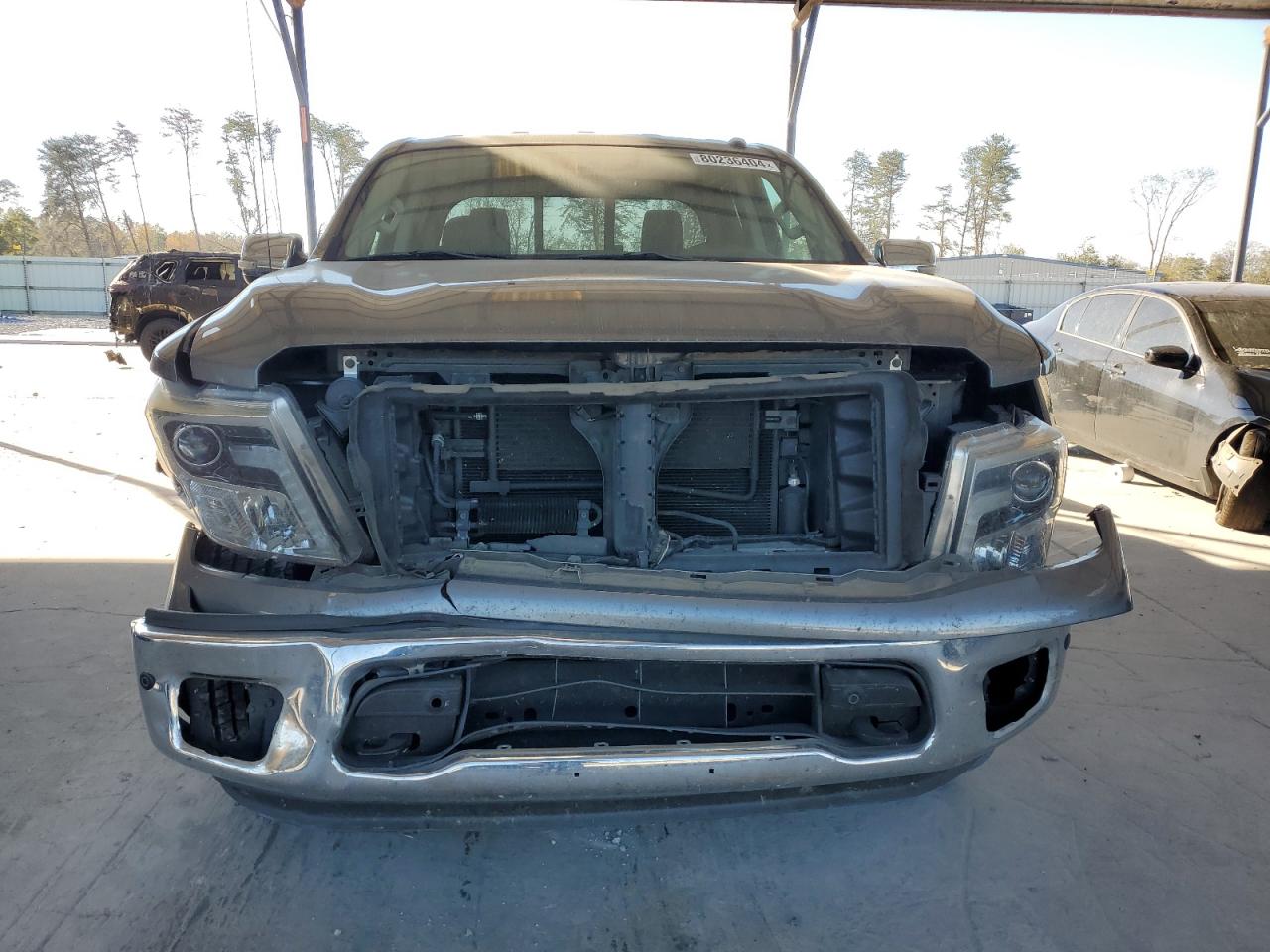 2018 Nissan Titan - Image 5