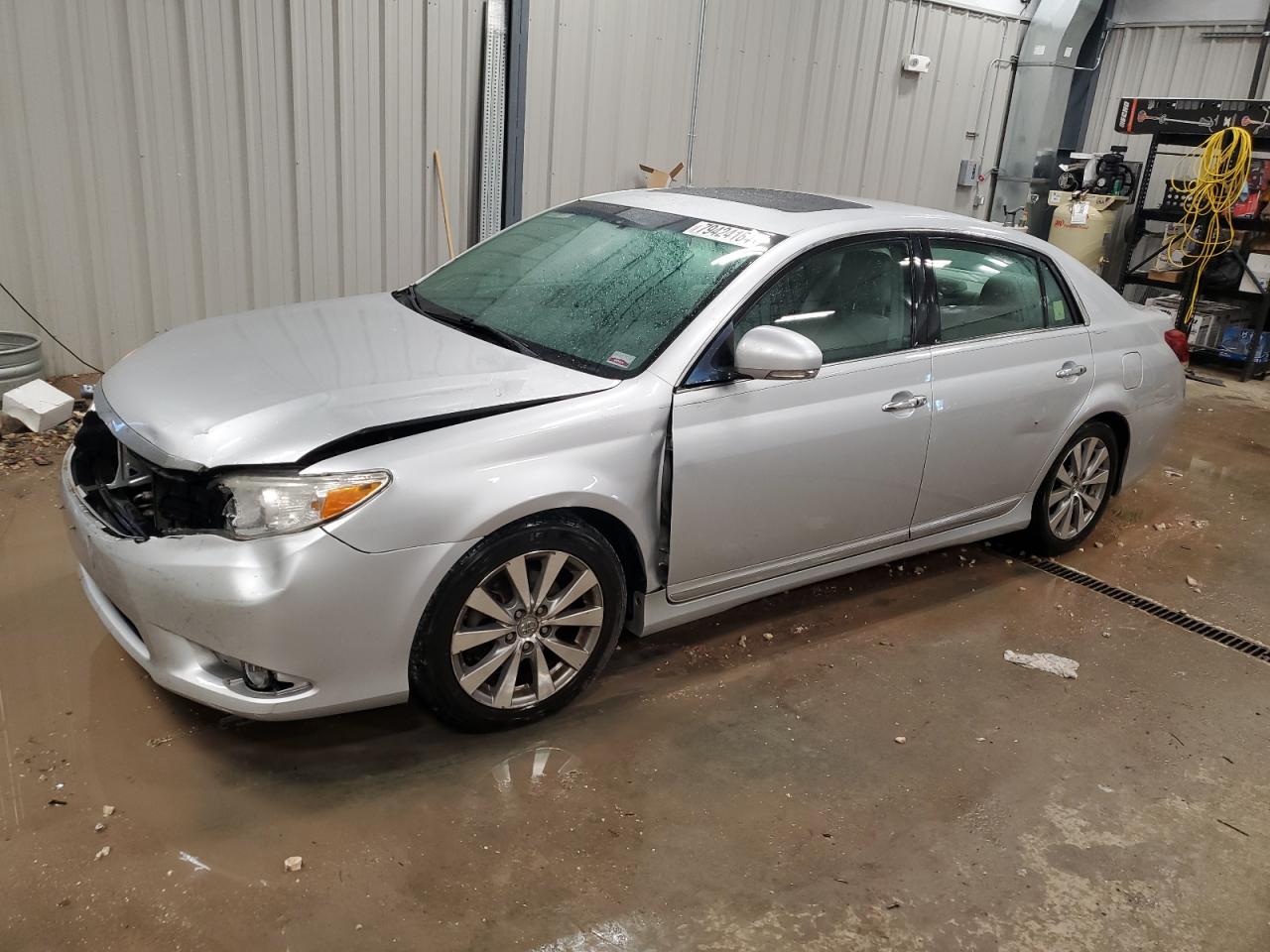 2011 Toyota Avalon - Image 1