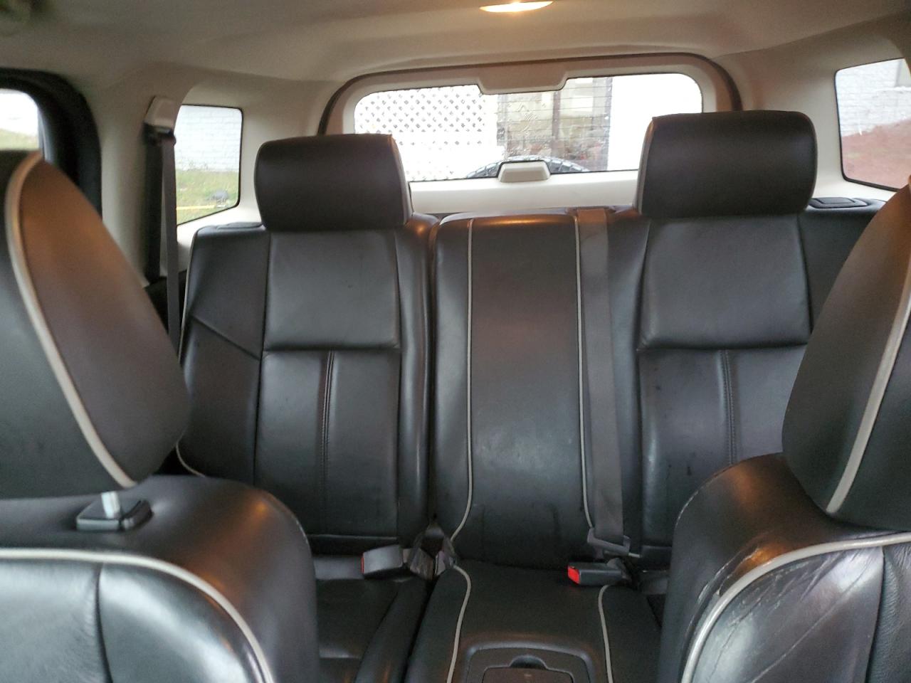 2009 Hummer H3 - Image 10