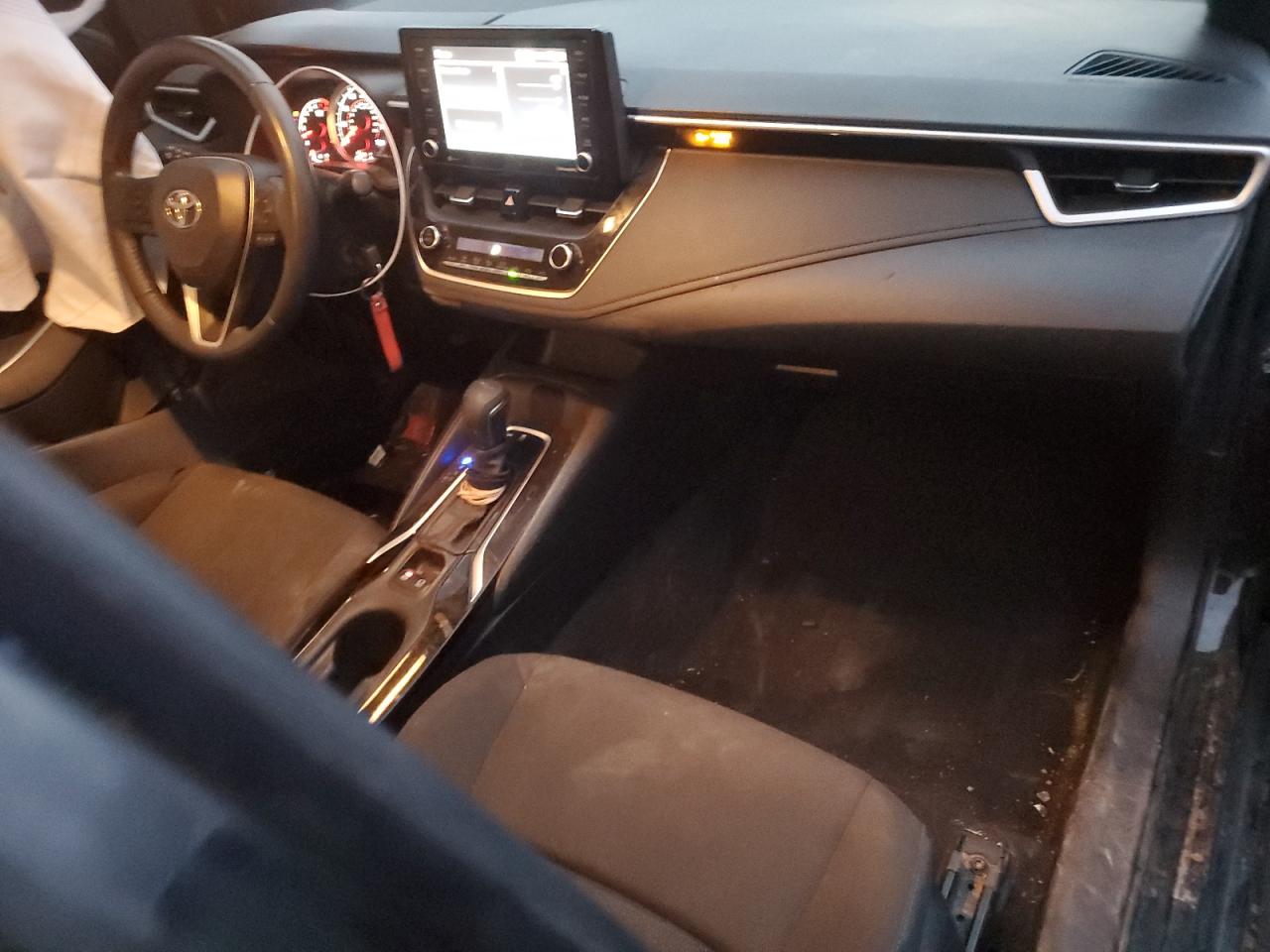 2022 Toyota Corolla - Image 8