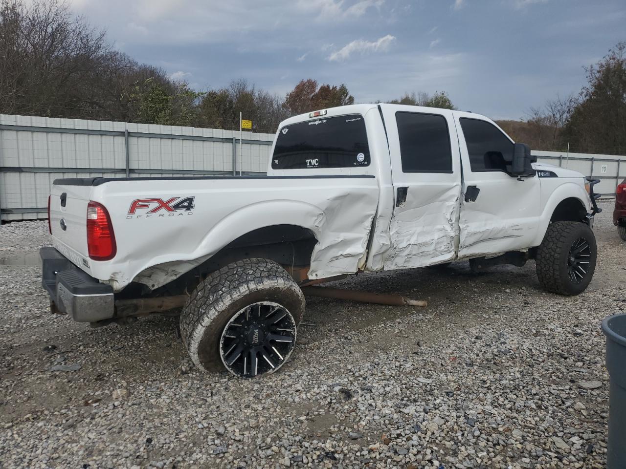 2013 Ford F250 - Image 3