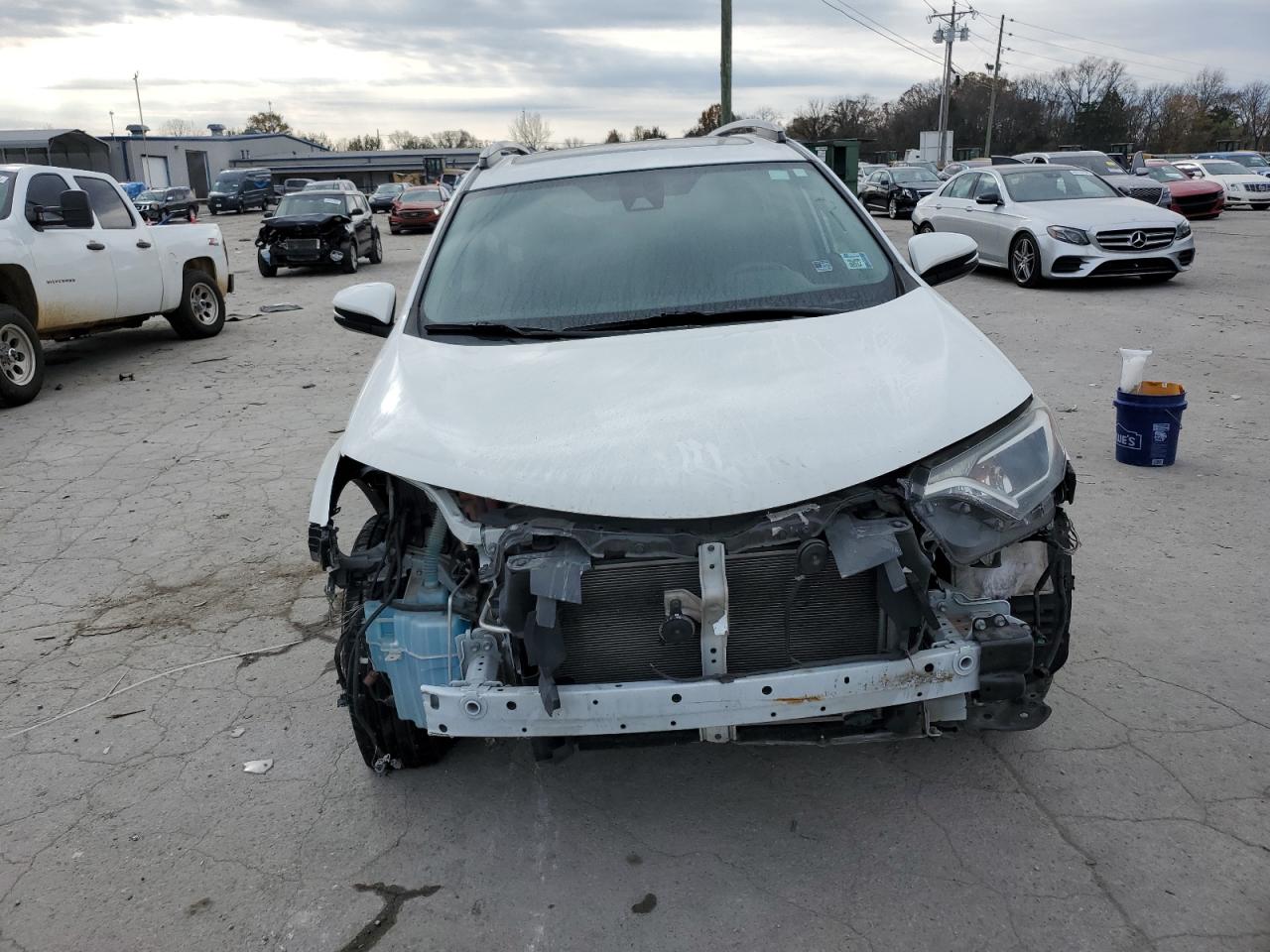 2018 Toyota RAV 4 - Image 5