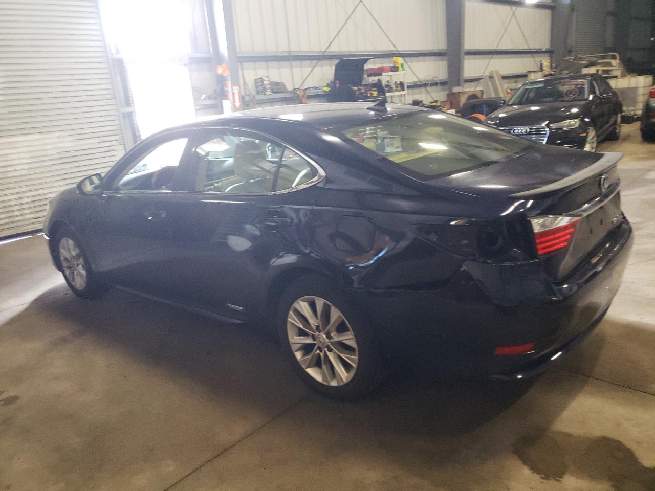 VIN JTHBW1GG5E2052590 2014 LEXUS ES300 no.2