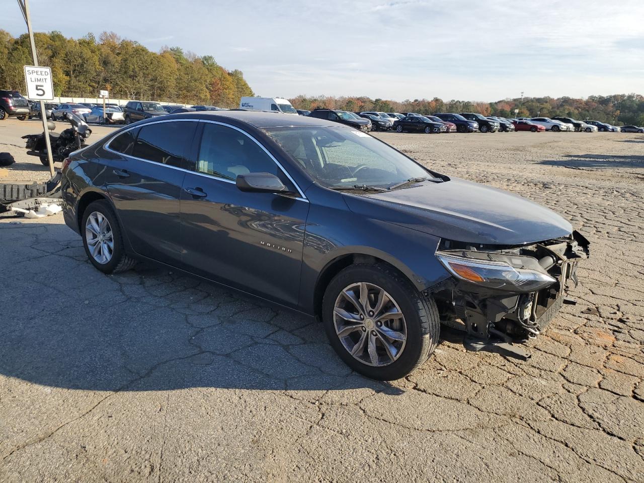2019 Chevrolet Malibu - Image 4