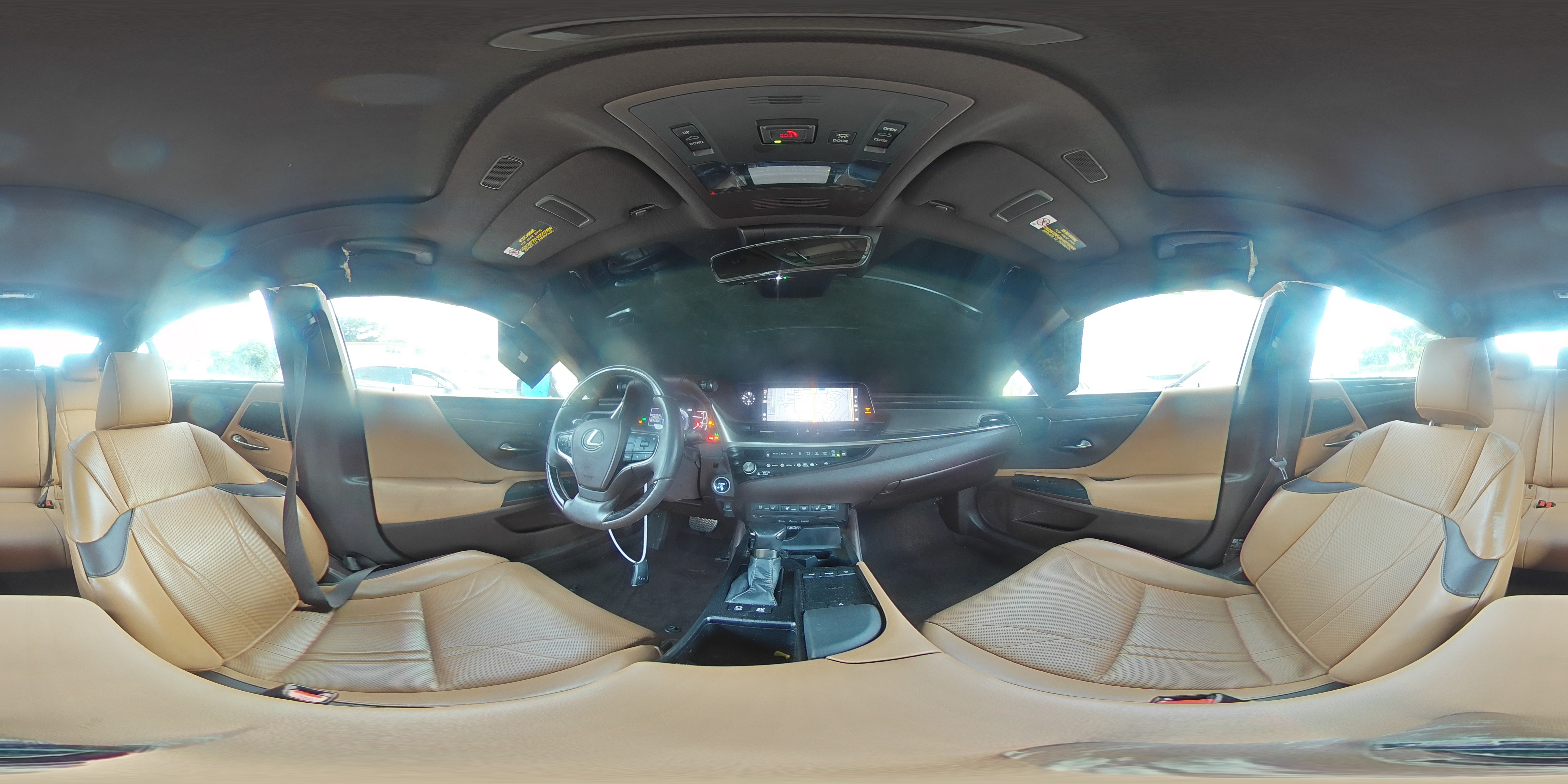 2021 Lexus ES - Image 15