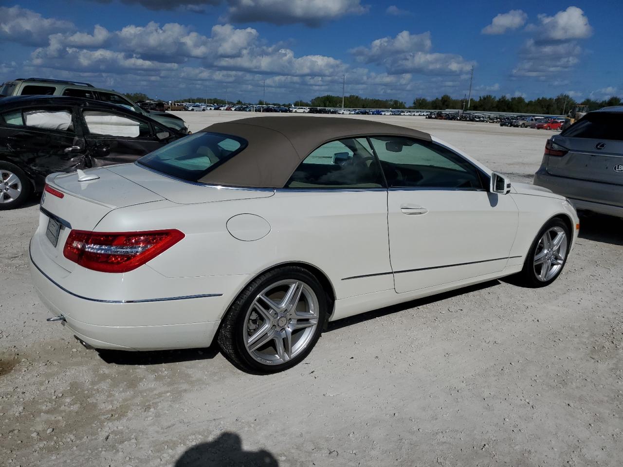 VIN WDDKK5KF9DF195400 2013 MERCEDES-BENZ E-CLASS no.3