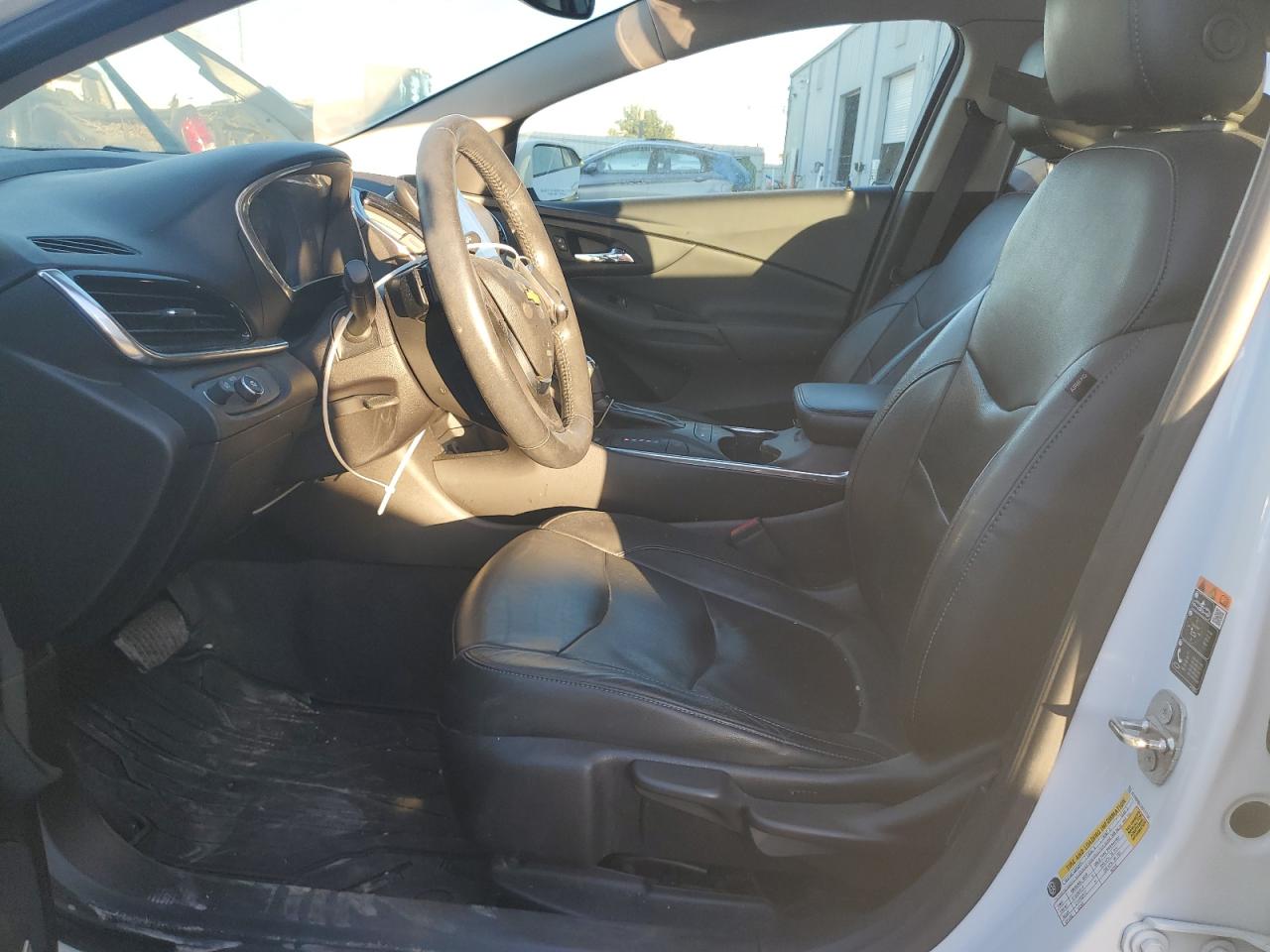 2018 Chevrolet Volt - Image 7