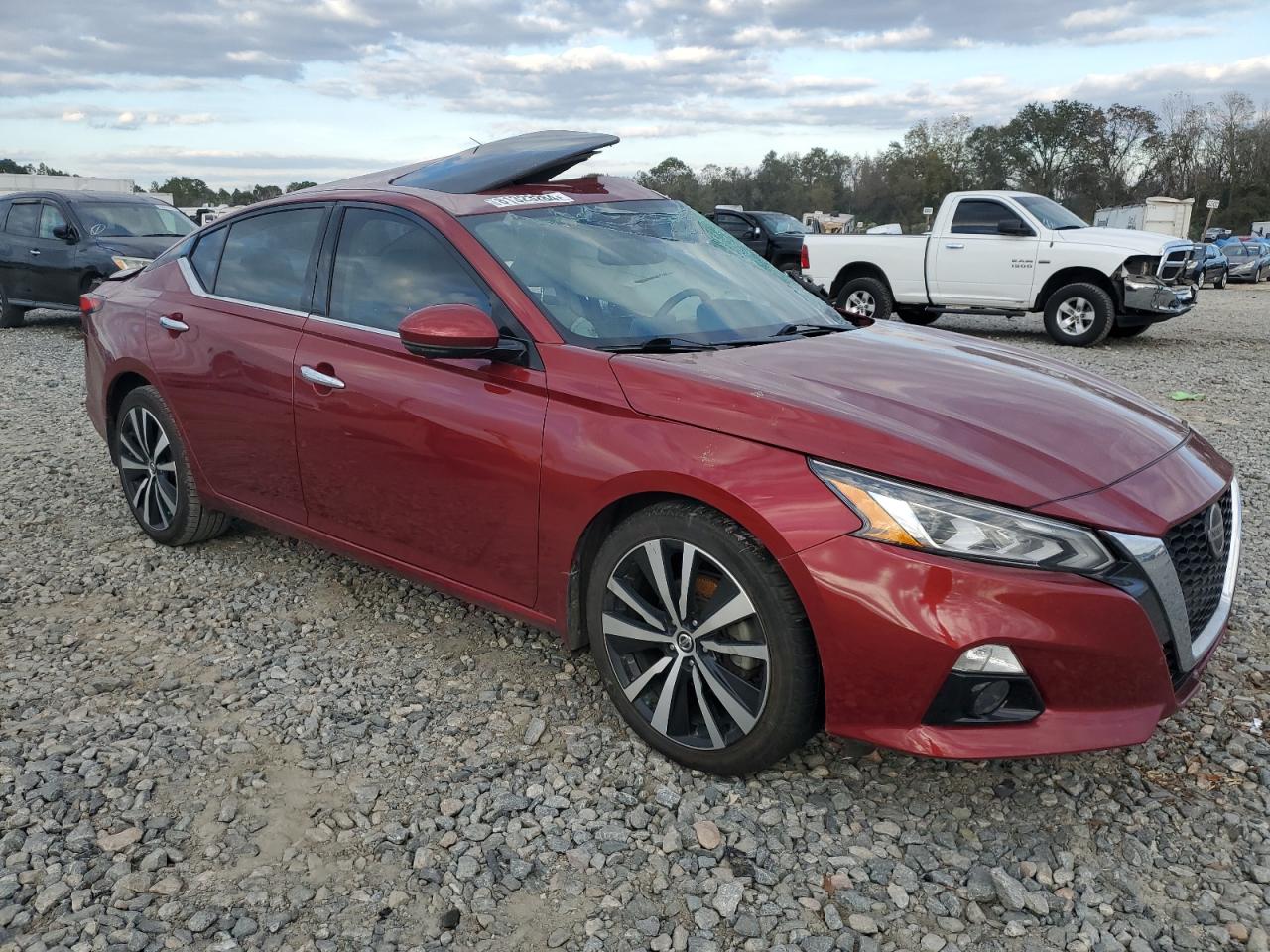 2019 Nissan Altima - Image 4