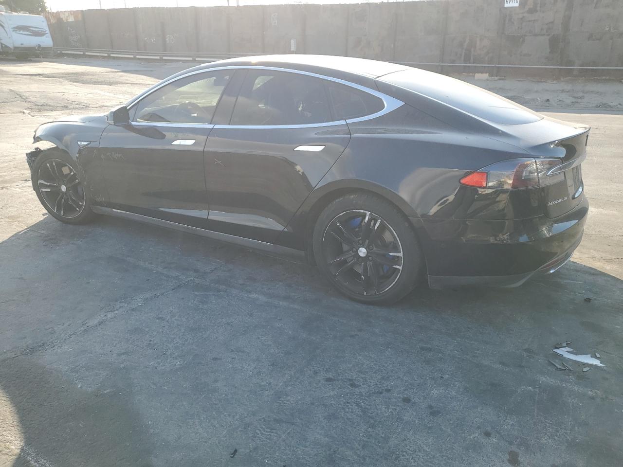 VIN 5YJSA1S25FF094610 2015 TESLA MODEL S no.2