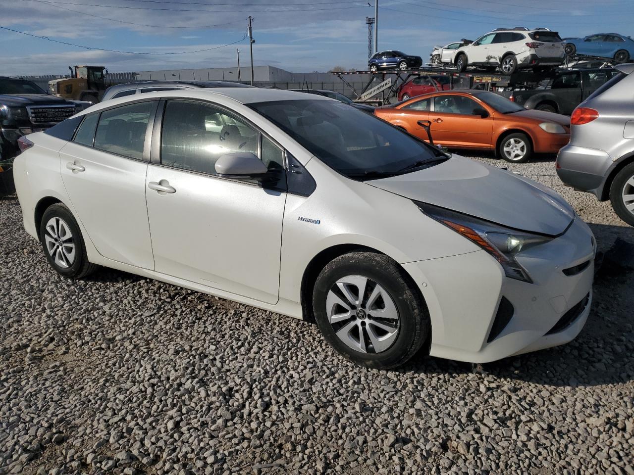 2017 Toyota Prius - Image 4