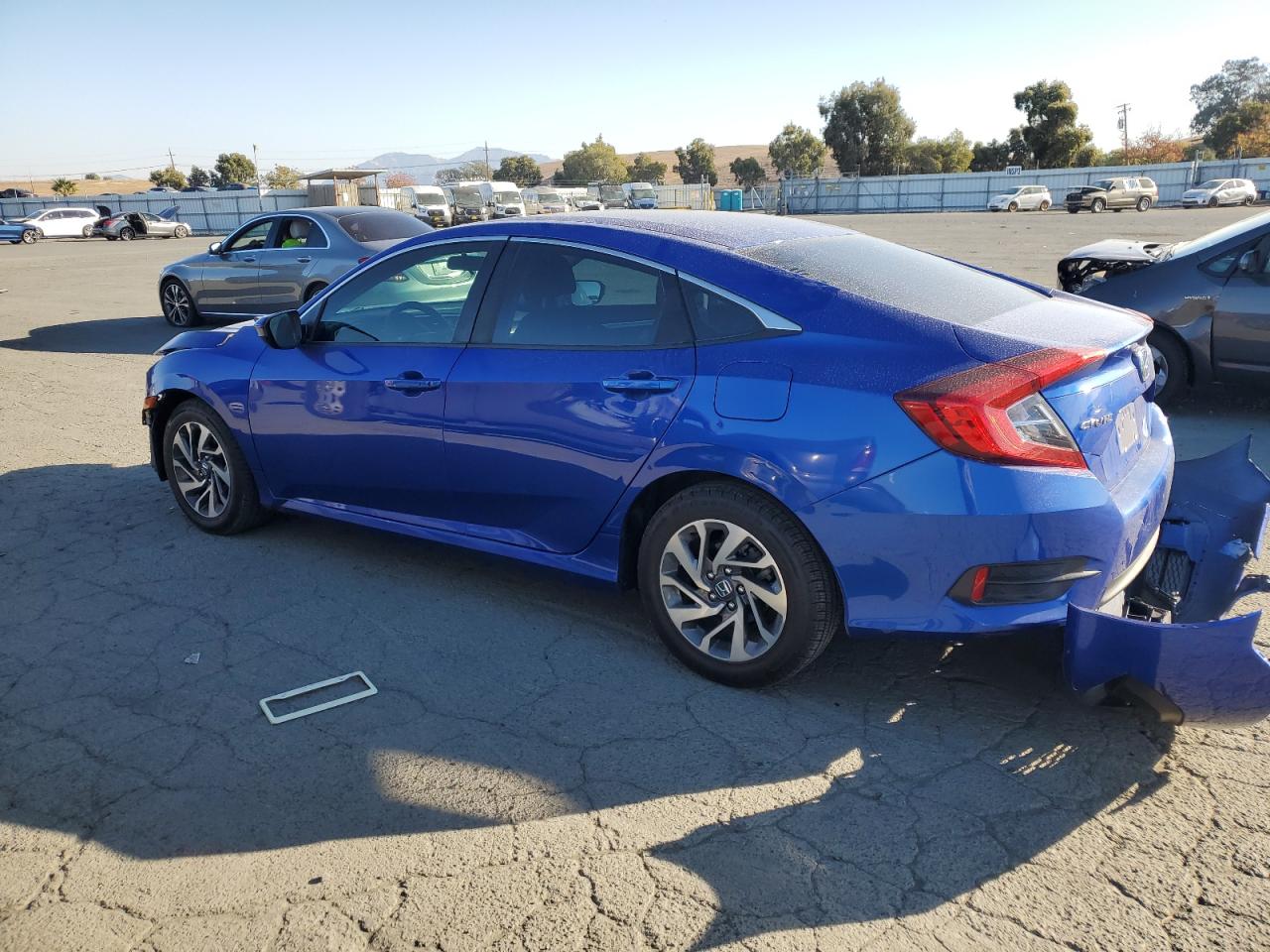 VIN 19XFC2F73GE248956 2016 HONDA CIVIC no.2