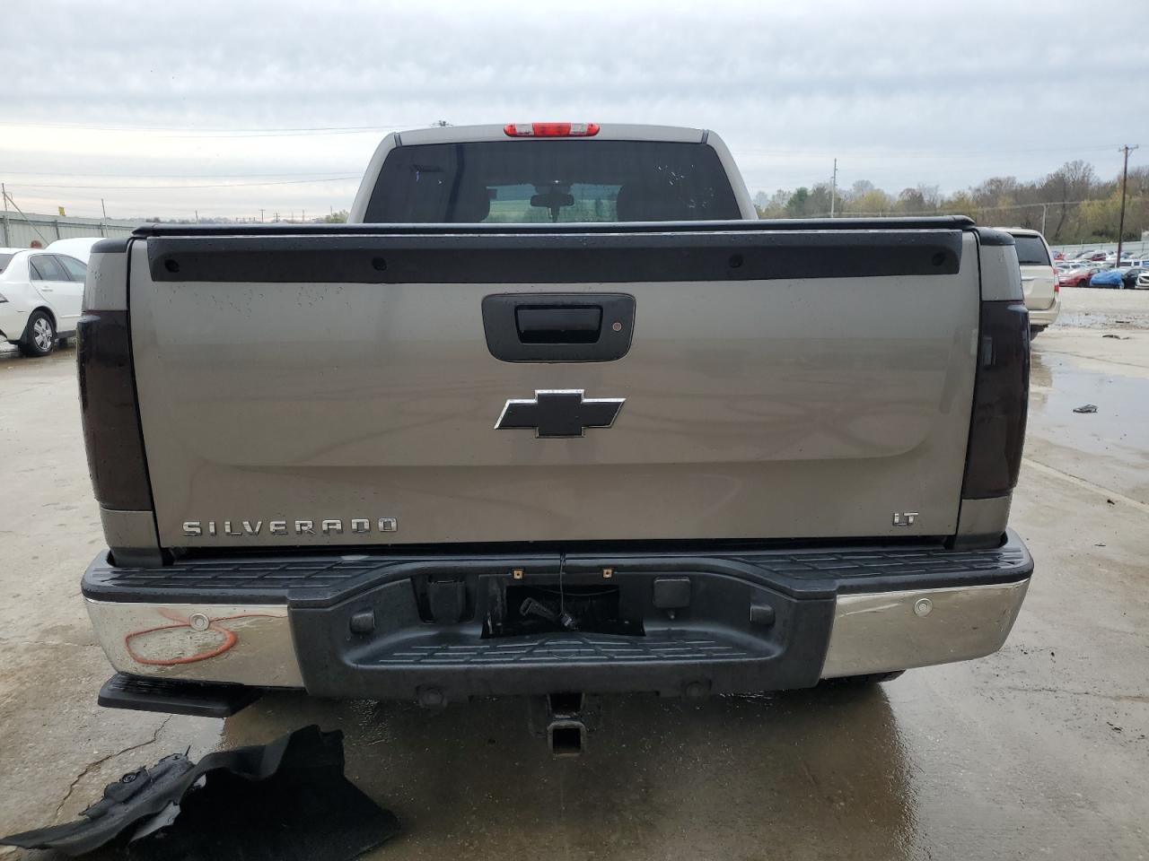 2012 Chevrolet Silverado - Image 6