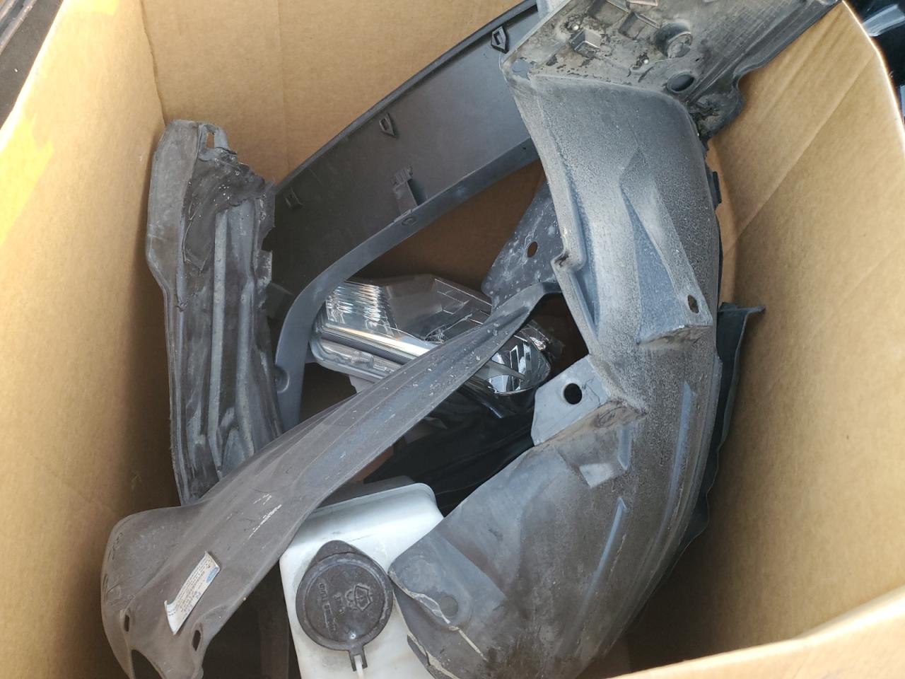 2015 Toyota Tacoma - Image 12