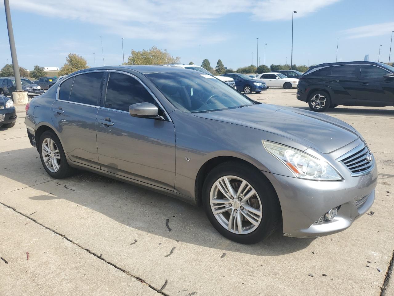 VIN JN1CV6AR2FM520879 2015 INFINITI Q40 no.4