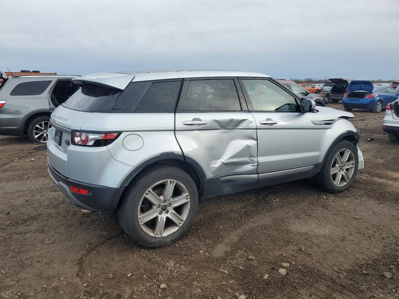 2013 Land Rover Range Rover - Image 3