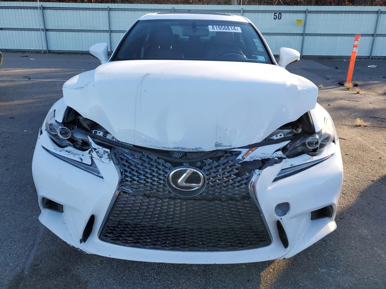 2015 Lexus IS - Image 5