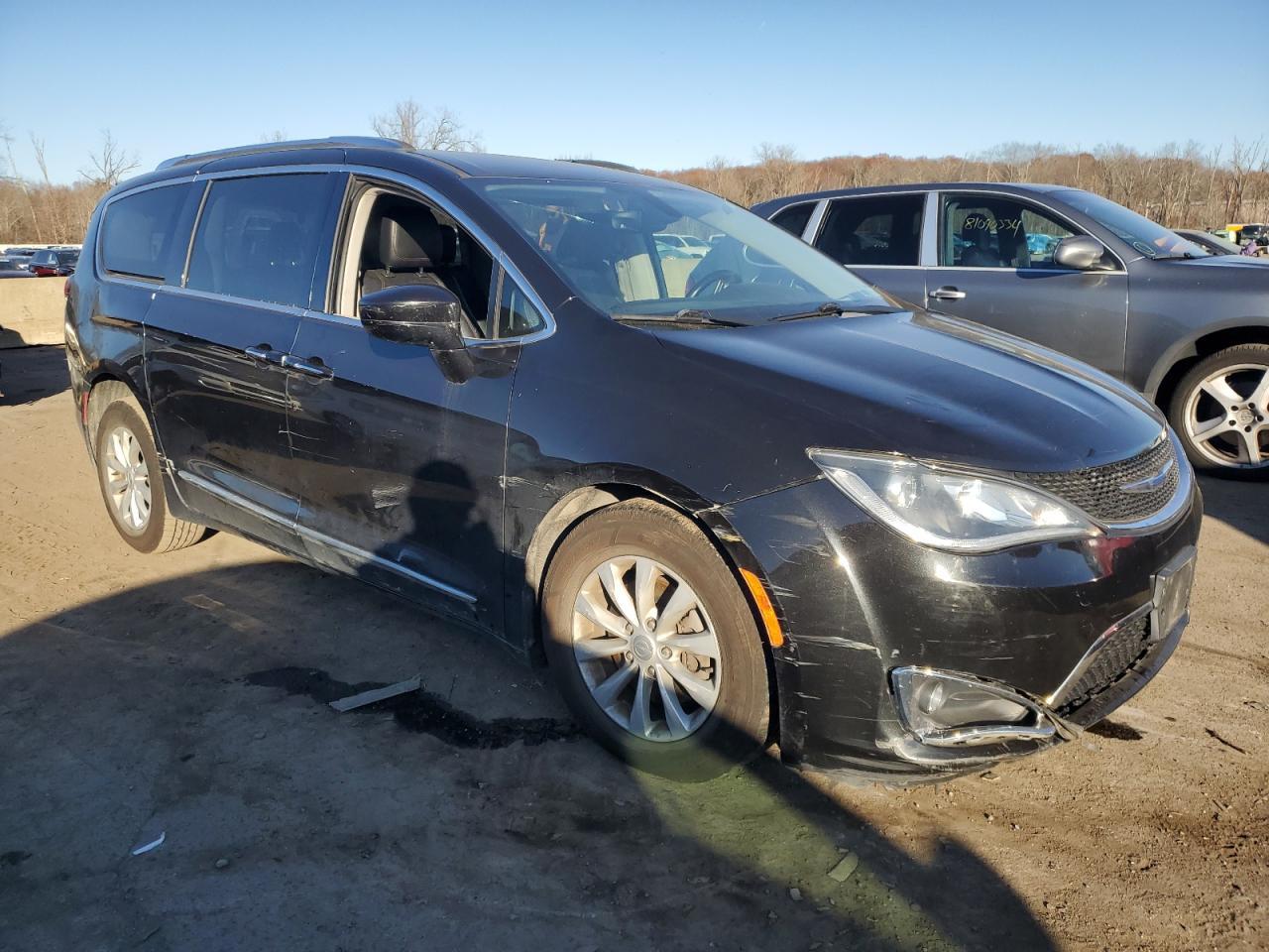 2019 Chrysler Pacifica Touring L VIN: 2C4RC1BG7KR523698 Lot: 79820594