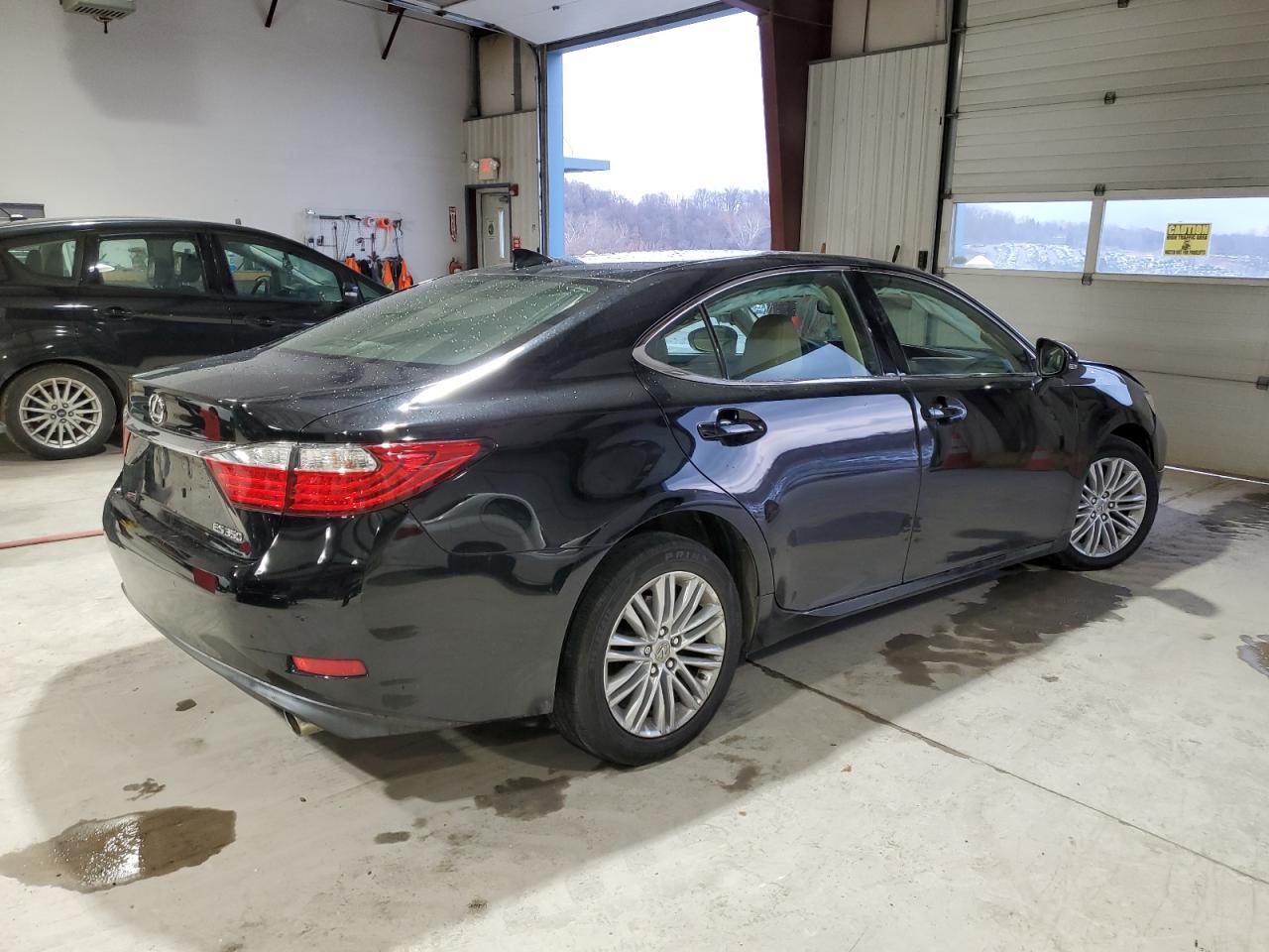 VIN JTHBK1GGXF2202075 2015 LEXUS ES350 no.3