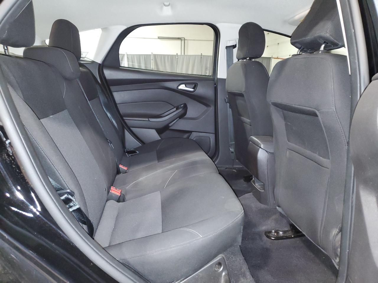 2017 Ford Focus - Image 10