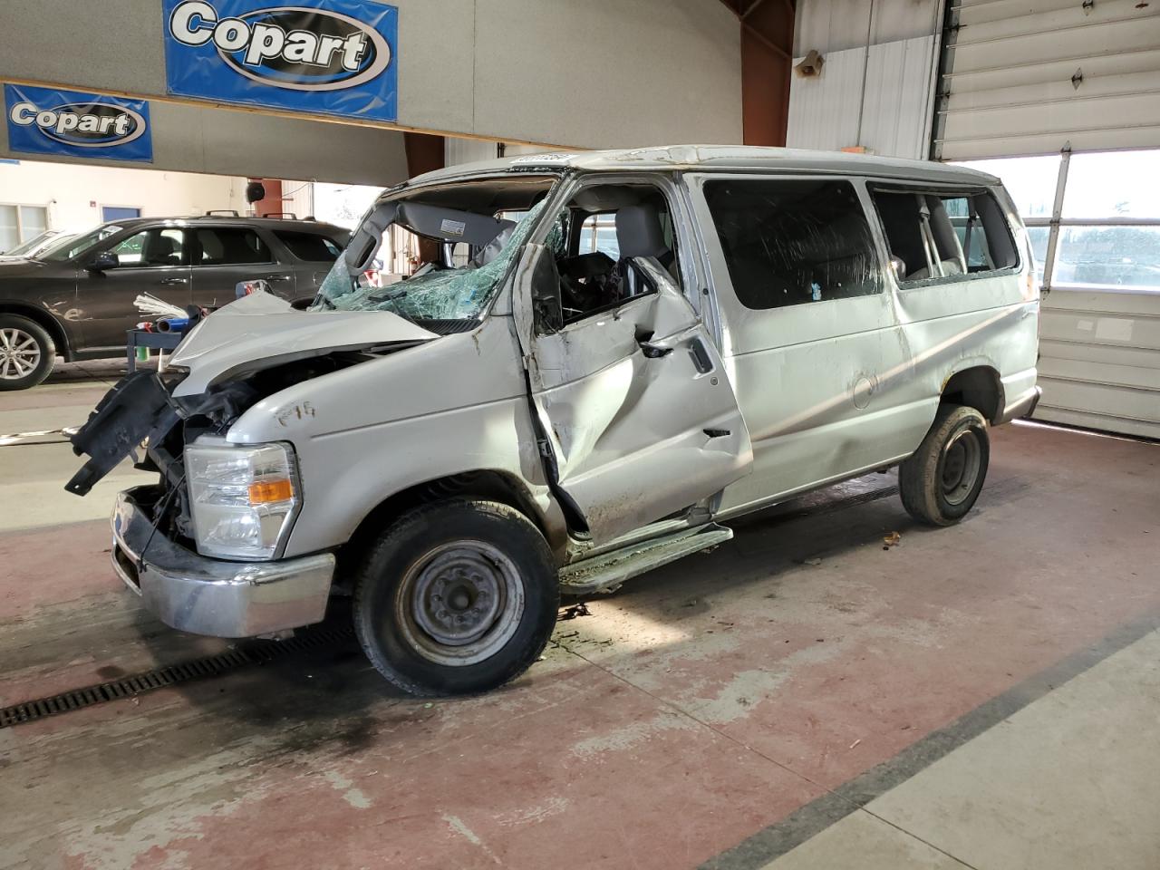 2010 Ford Econoline - Image 1
