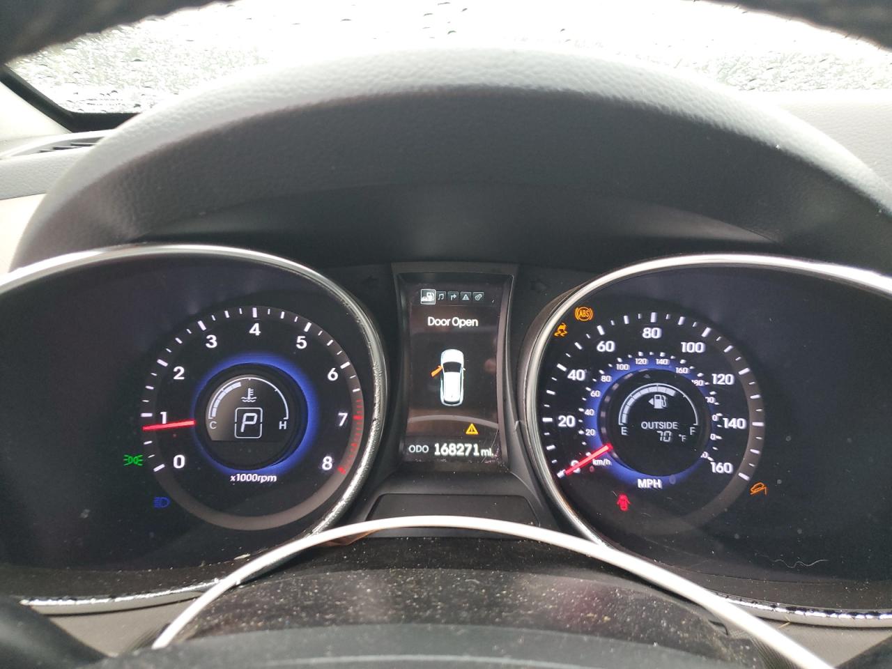 2014 Hyundai Santa Fe - Image 9