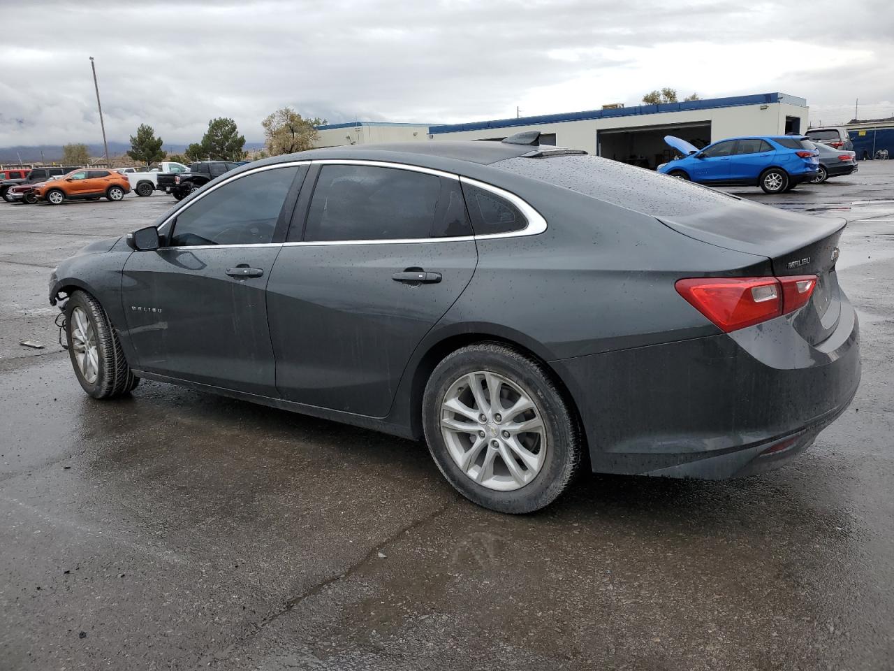 2018 Chevrolet Malibu - Image 2