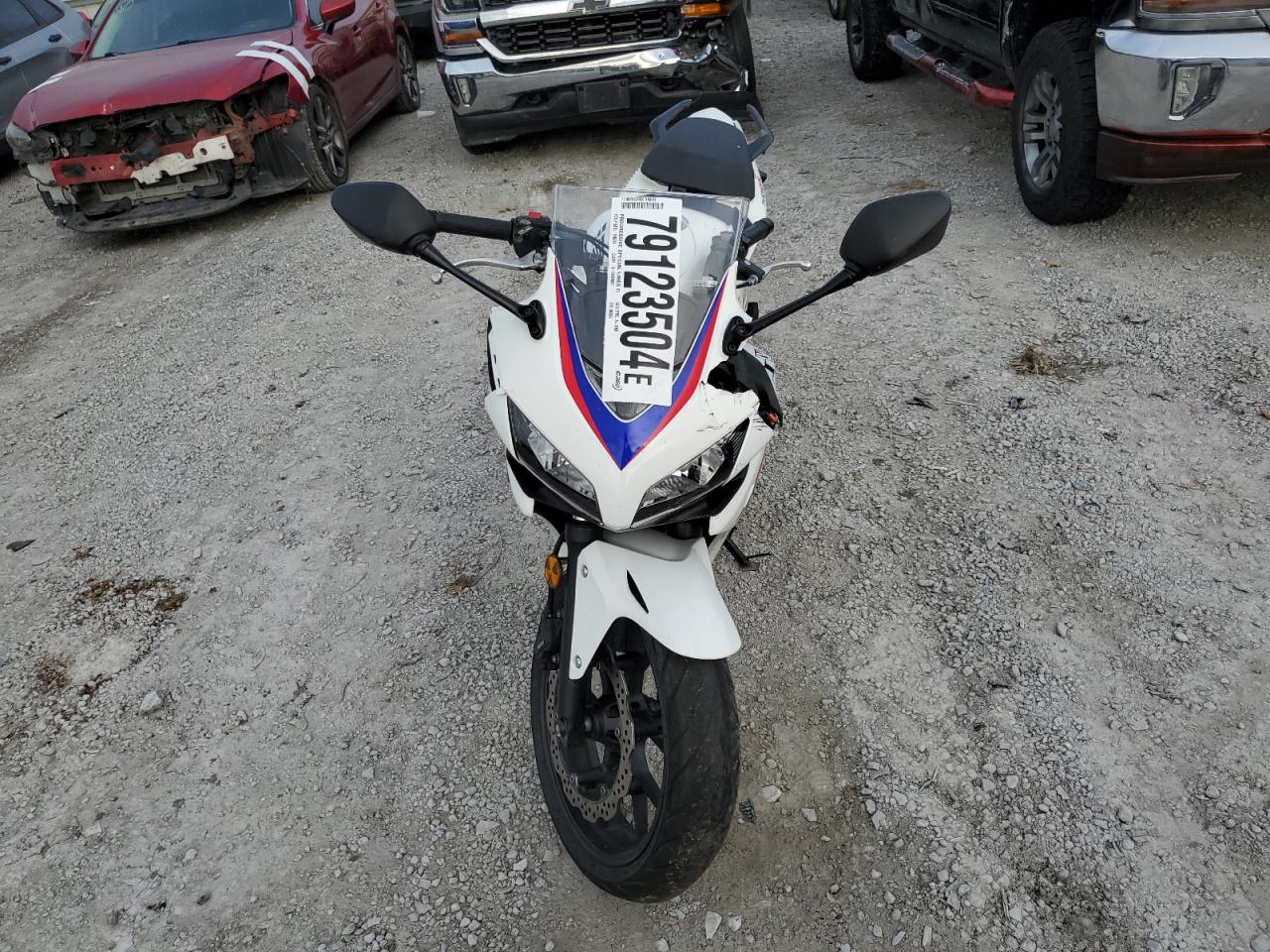 2013 Honda Cbr500 R VIN: MLHPC4418D5003542 Lot: 79123504