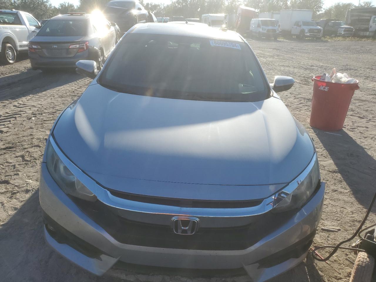 2016 Honda Civic - Image 5