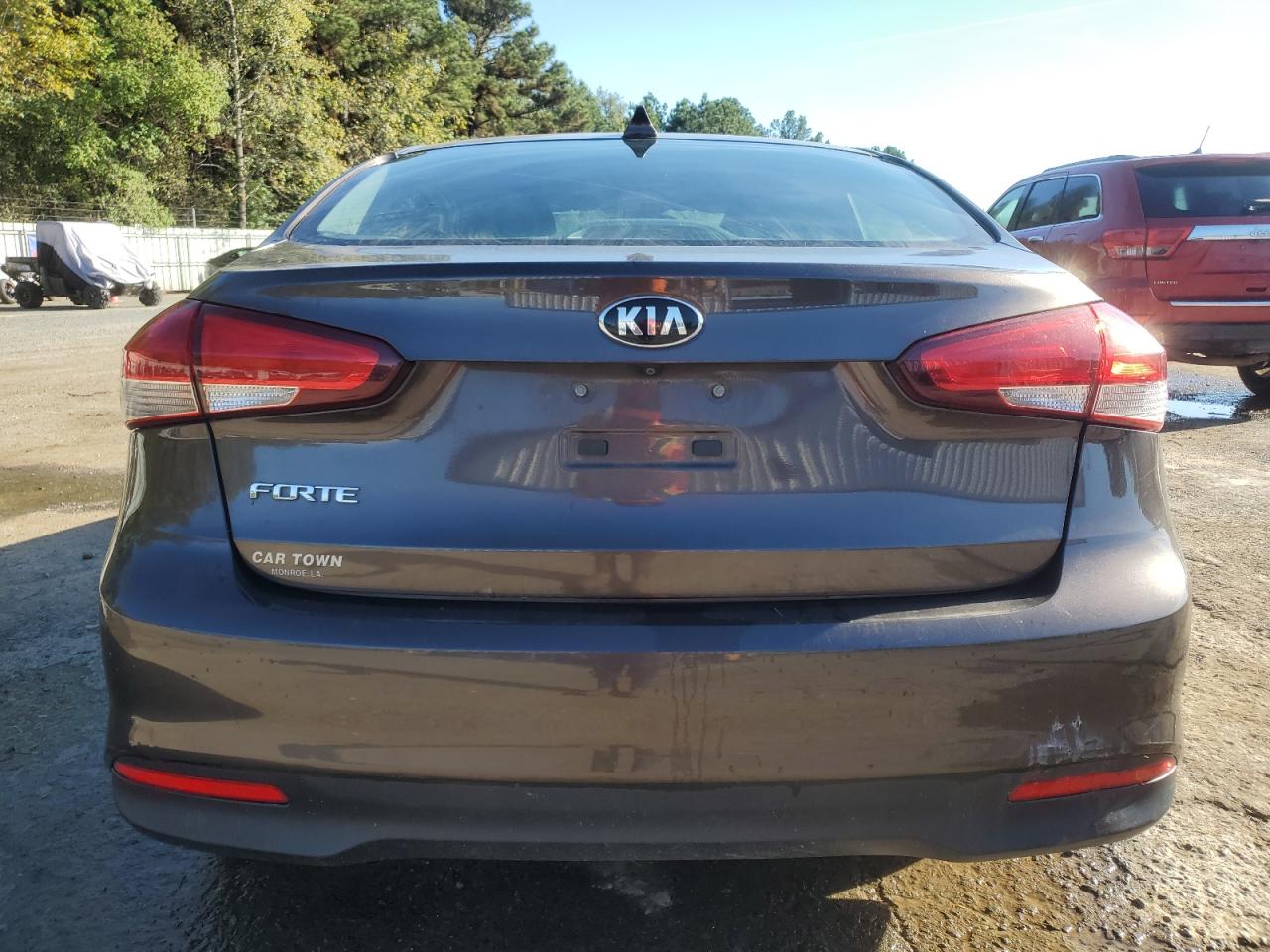 2018 Kia Forte Lx VIN: 3KPFL4A74JE201915 Lot: 79946944