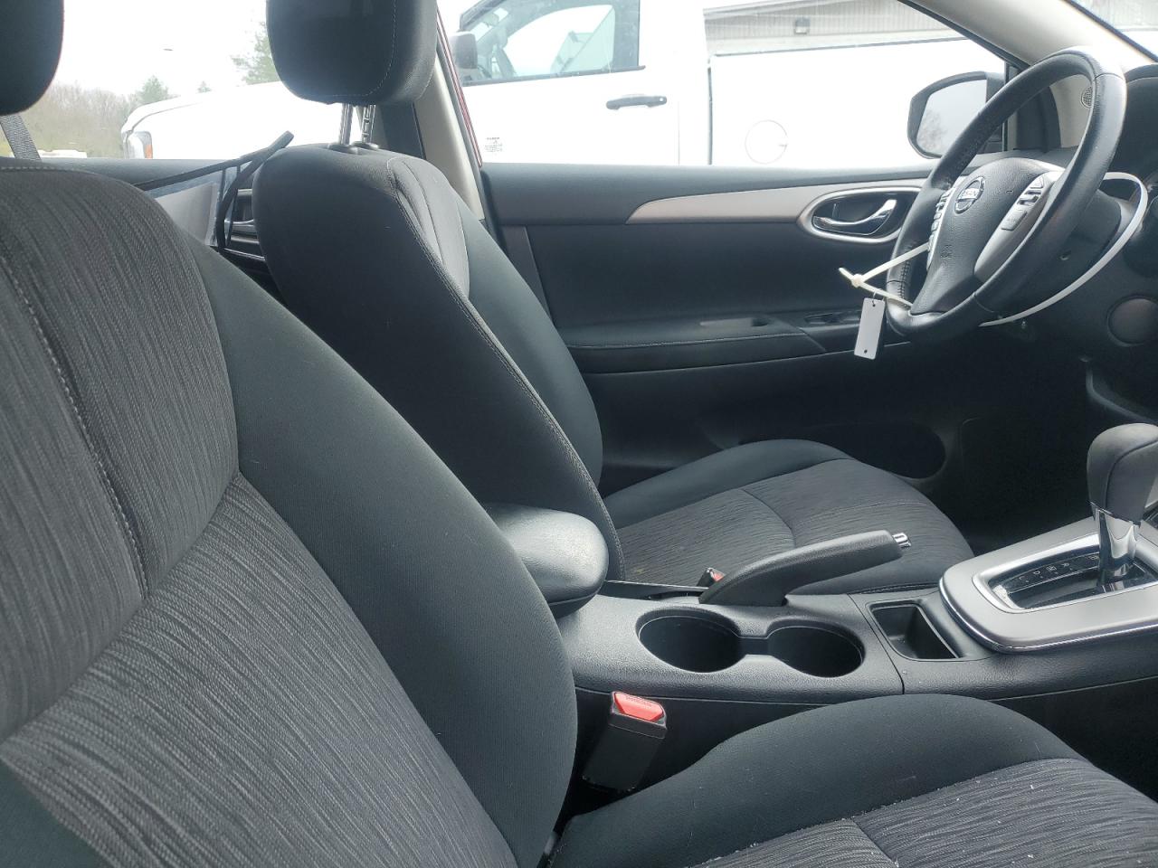 2015 Nissan Sentra - Image 10