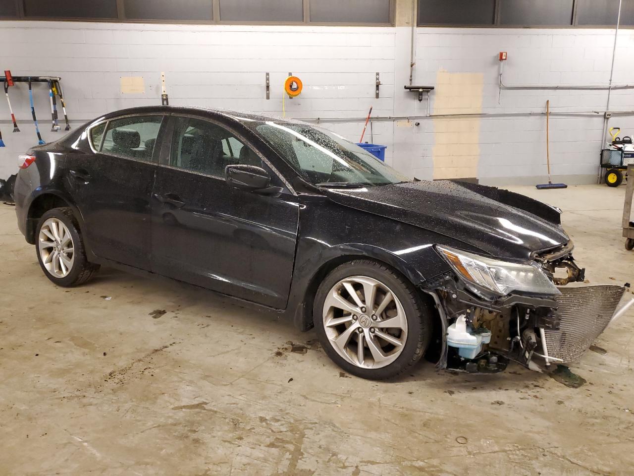 VIN 19UDE2F37HA015151 2017 ACURA ILX no.4