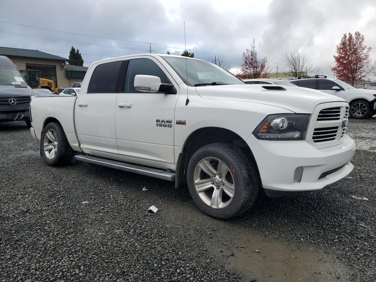 2014 RAM 1500 - Image 4