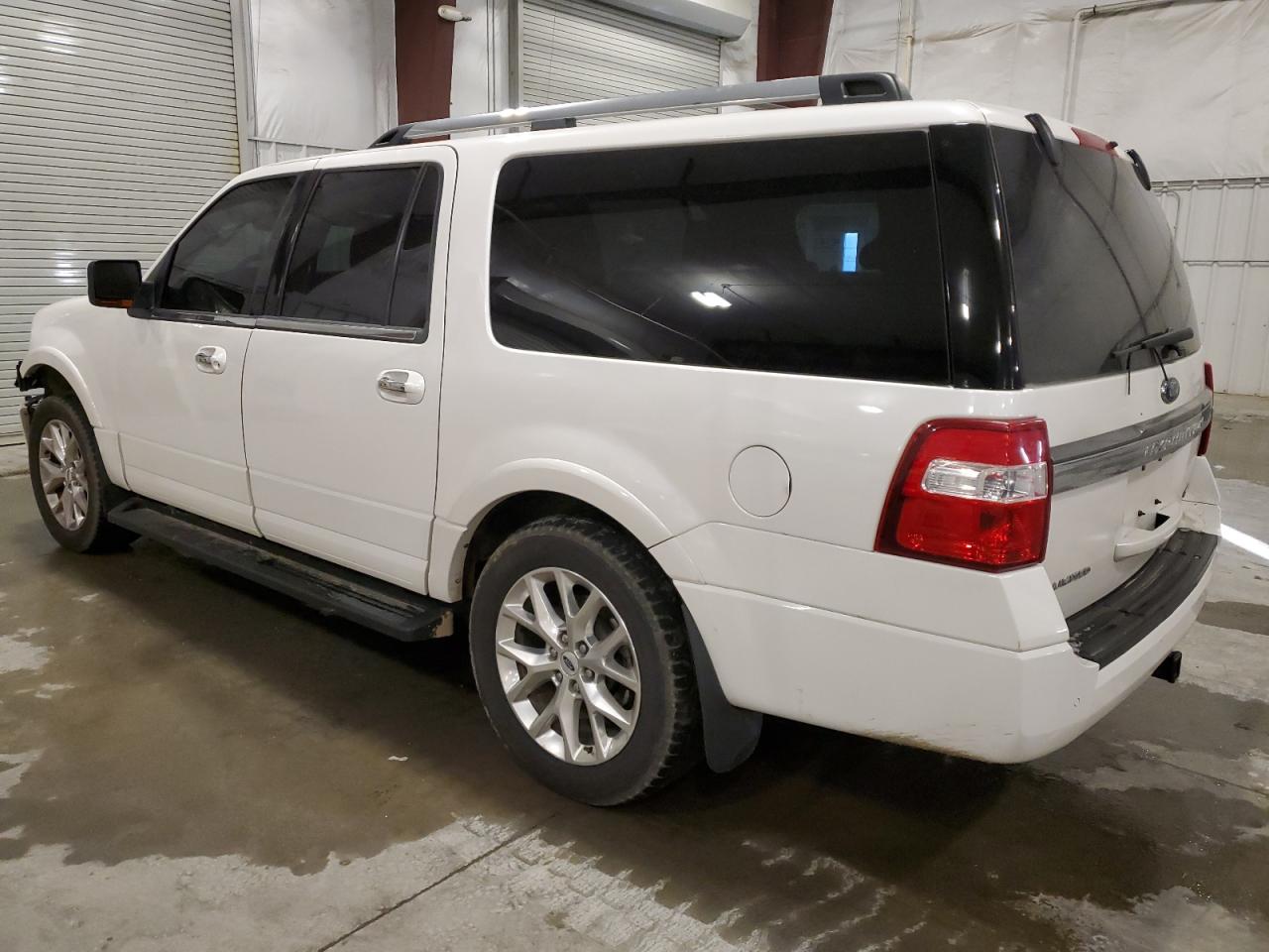 2015 Ford Expedition - Image 2