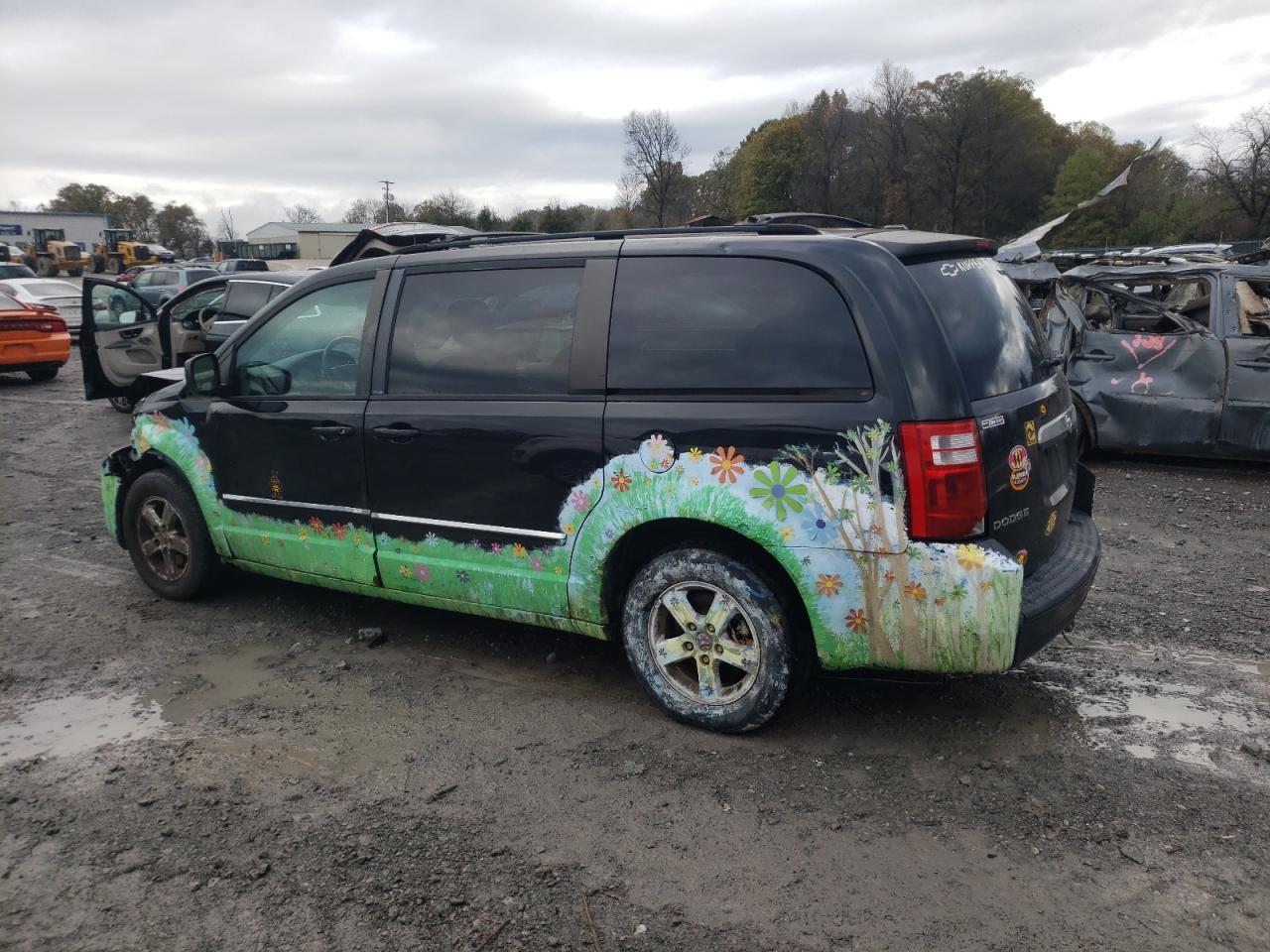 2009 Dodge Caravan - Image 2