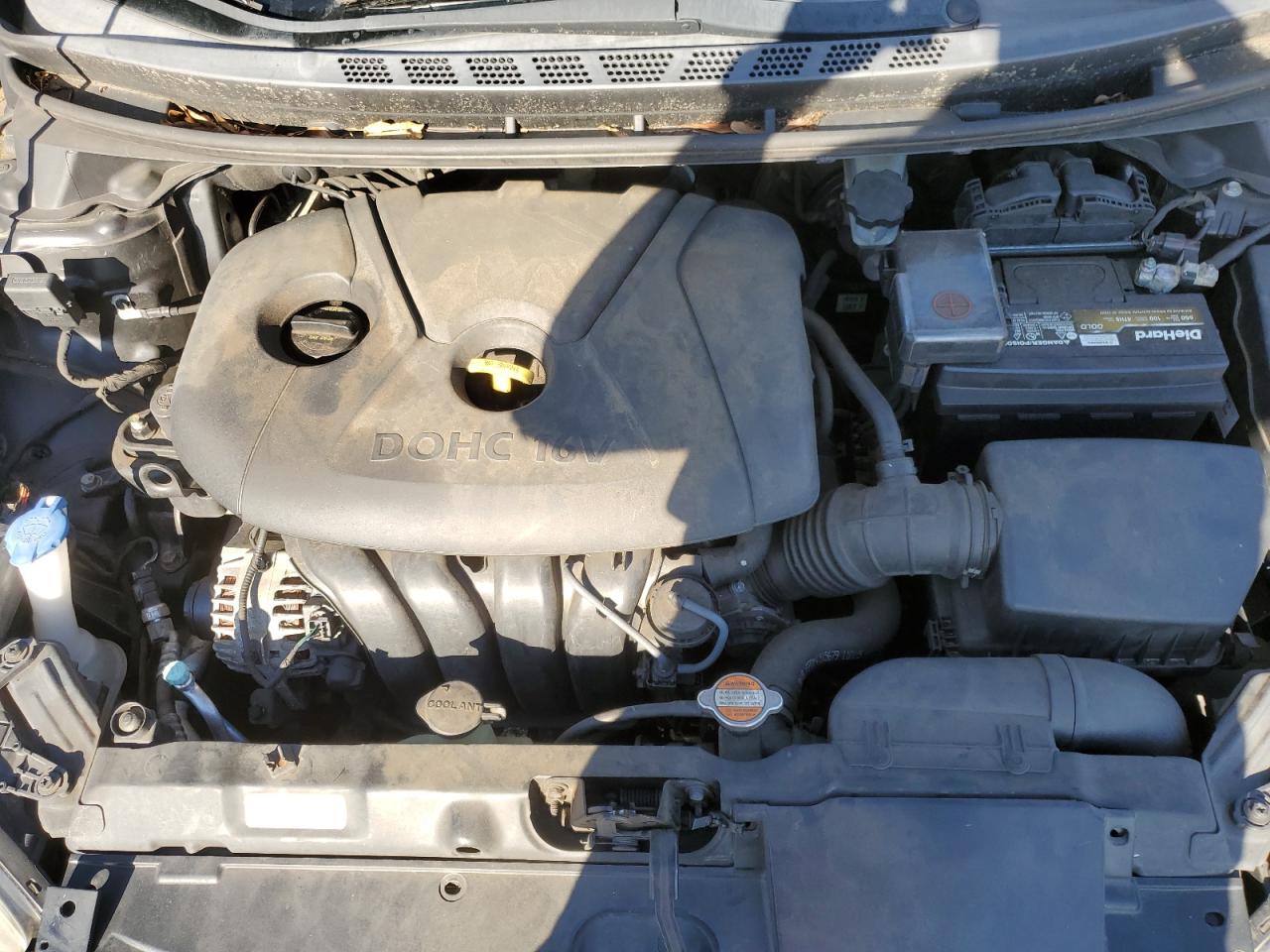 2012 Hyundai Elantra - Image 12