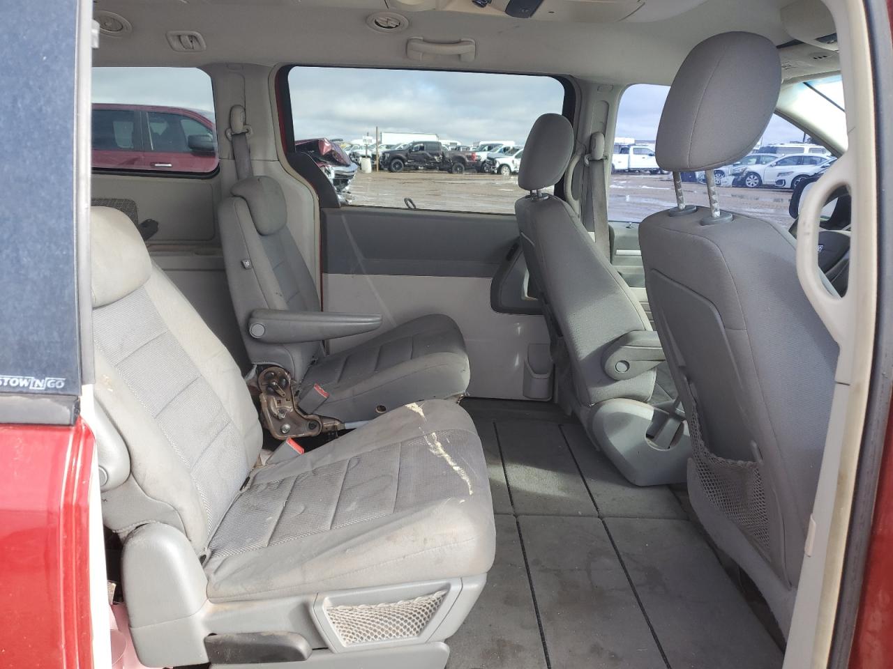2009 Dodge Caravan - Image 11